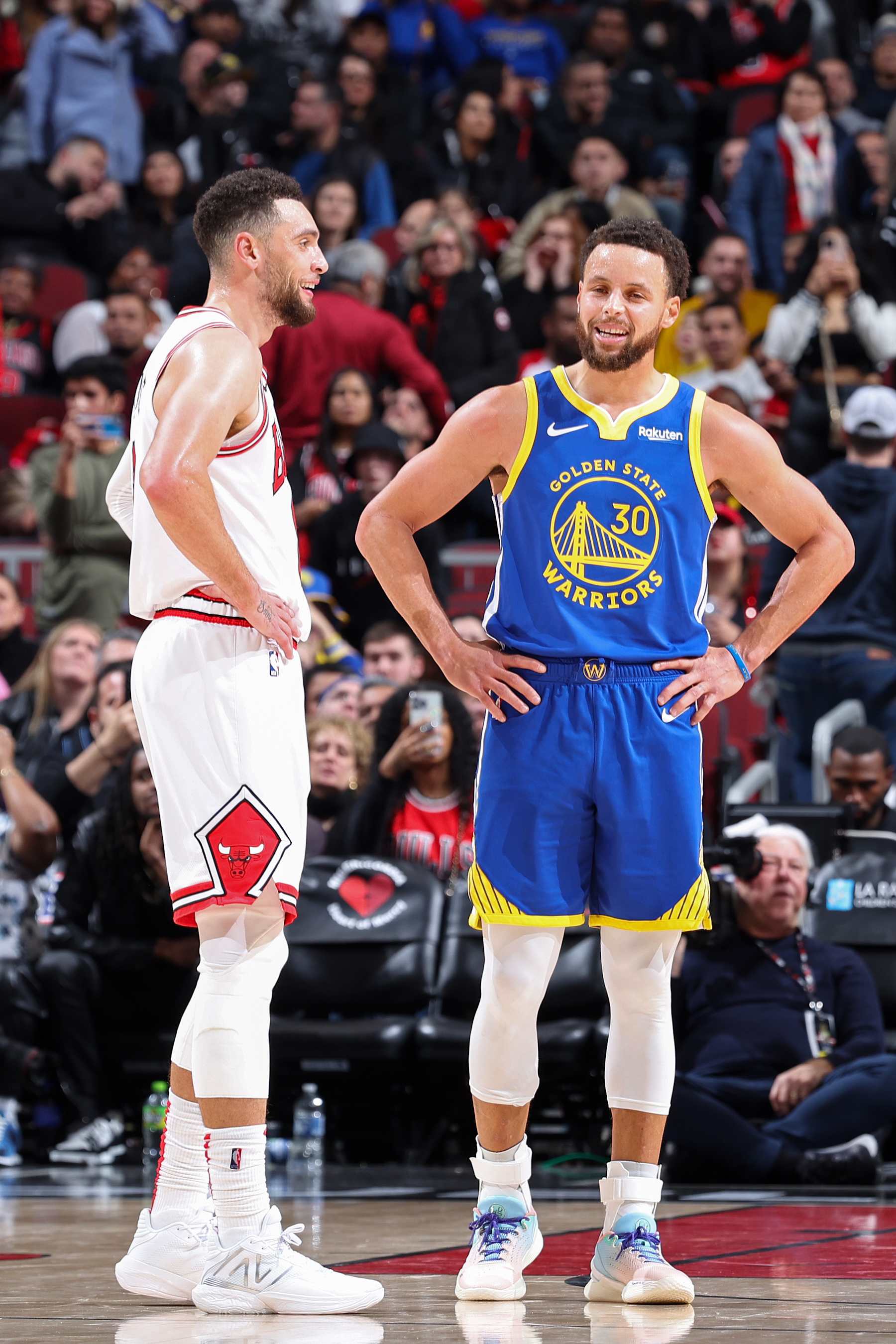 CHICAGO, IL - JANUARY 12: Zach LaVine #8 of the Chicago Bulls talks to Stephen Curry #30 of the Golden State Warriors during the game on January 12, 2024 at United Center in Chicago, Illinois. NOTE TO USER: User expressly acknowledges and agrees that, by downloading and or using this photograph, User is consenting to the terms and conditions of the Getty Images License Agreement. Mandatory Copyright Notice: Copyright 2024 NBAE (Photo by Jeff Haynes/NBAE via Getty Images)