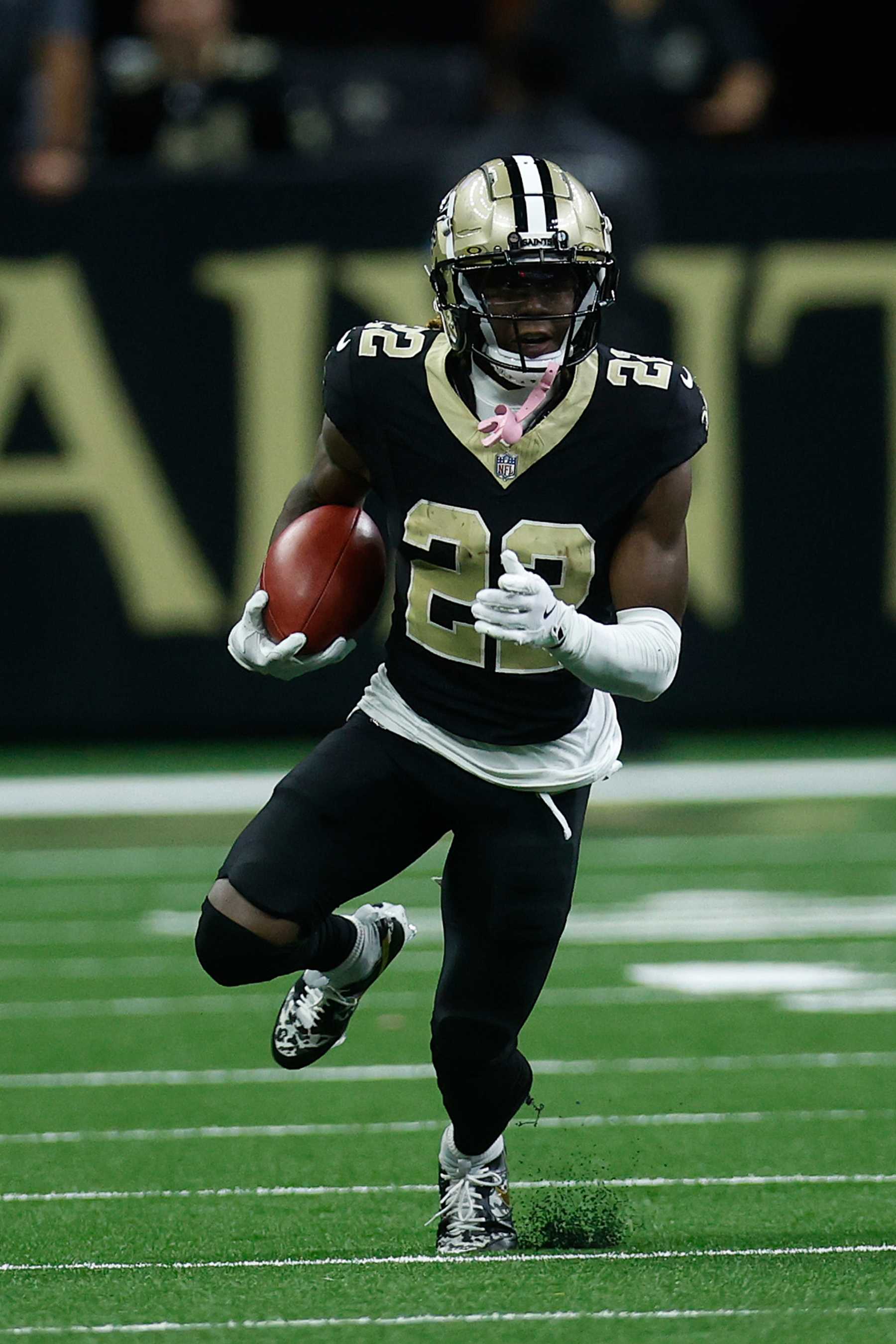NEW ORLEANS, LOUISIANA - SEPTEMBER 08: Rashid Shaheed #22 of the New Orleans Saints in action against the Carolina Panthers at Caesars Superdome on September 08, 2024 in New Orleans, Louisiana. (Photo by Chris Graythen/Getty Images)
