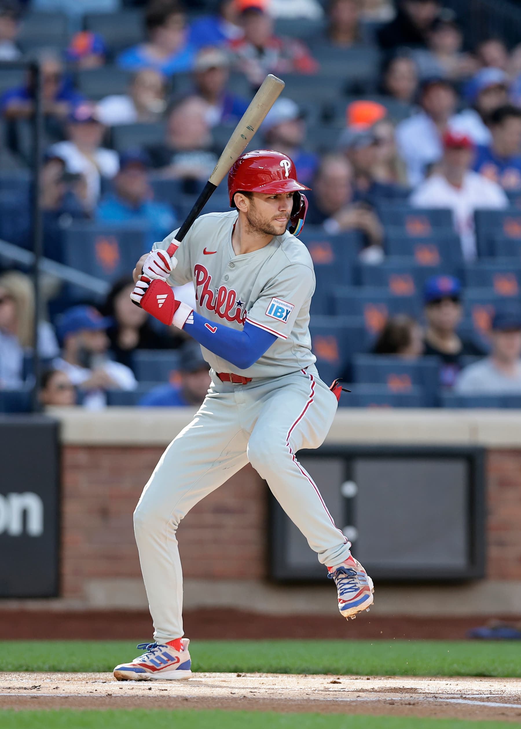 NEW YORK, NEW YORK - SEPTEMBER 21:  Trea Turner #7 of the Philadelphia Phillies in action against the New York Mets at Citi Field on September 21, 2024 in New York City. The Mets defeated the Phillies 6-3. (Photo by Jim McIsaac/Getty Images)