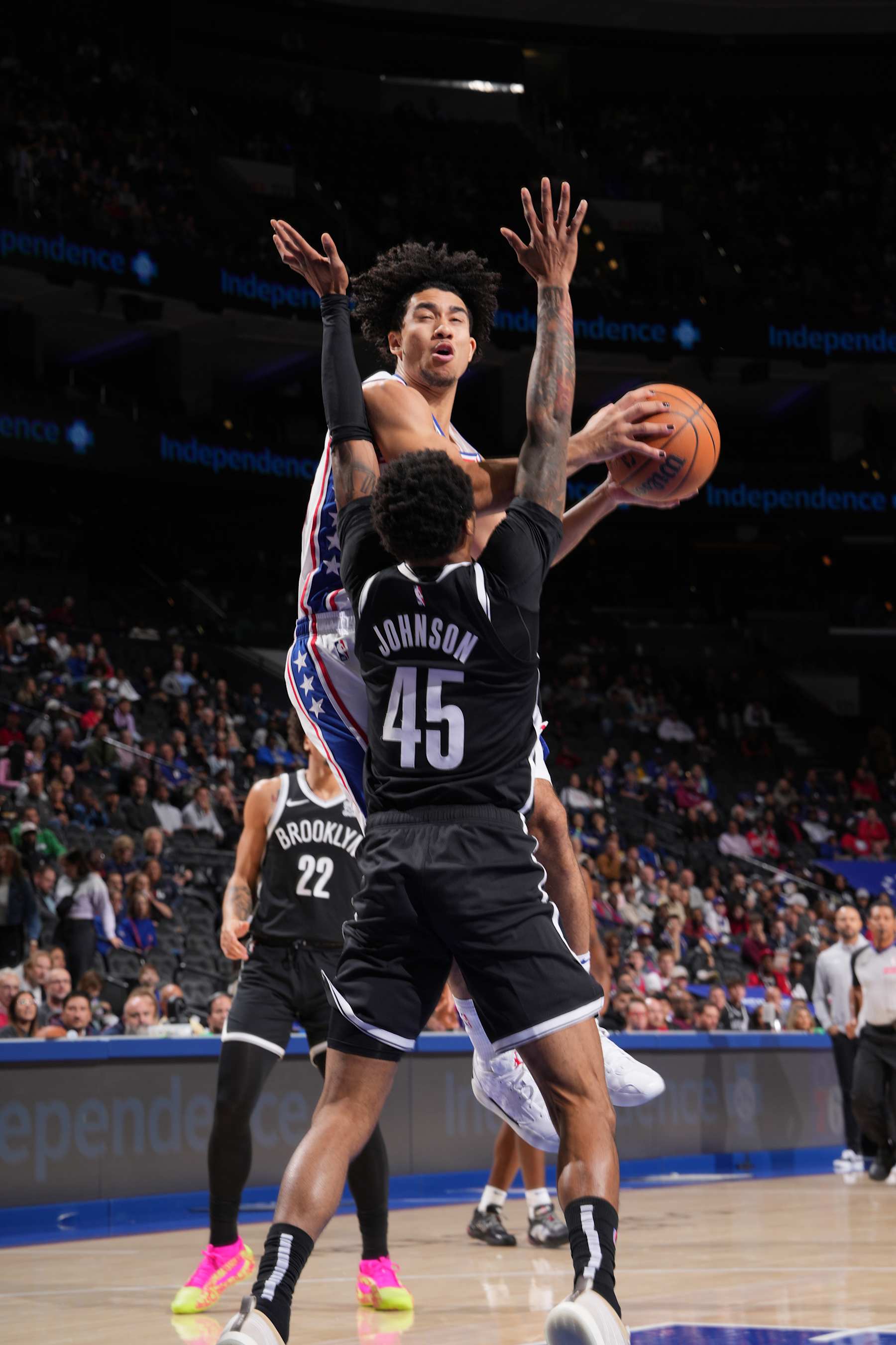 PHILADELPHIA, PA - OCTOBER 16: Jared McCain #20 of the Philadelphia 76ers drives to the basket during the game against the Brooklyn Nets during a NBA preseason game on October 16, 2024 at the Wells Fargo Center in Philadelphia, Pennsylvania NOTE TO USER: User expressly acknowledges and agrees that, by downloading and/or using this Photograph, user is consenting to the terms and conditions of the Getty Images License Agreement. Mandatory Copyright Notice: Copyright 2024 NBAE (Photo by Jesse D. Garrabrant/NBAE via Getty Images)
