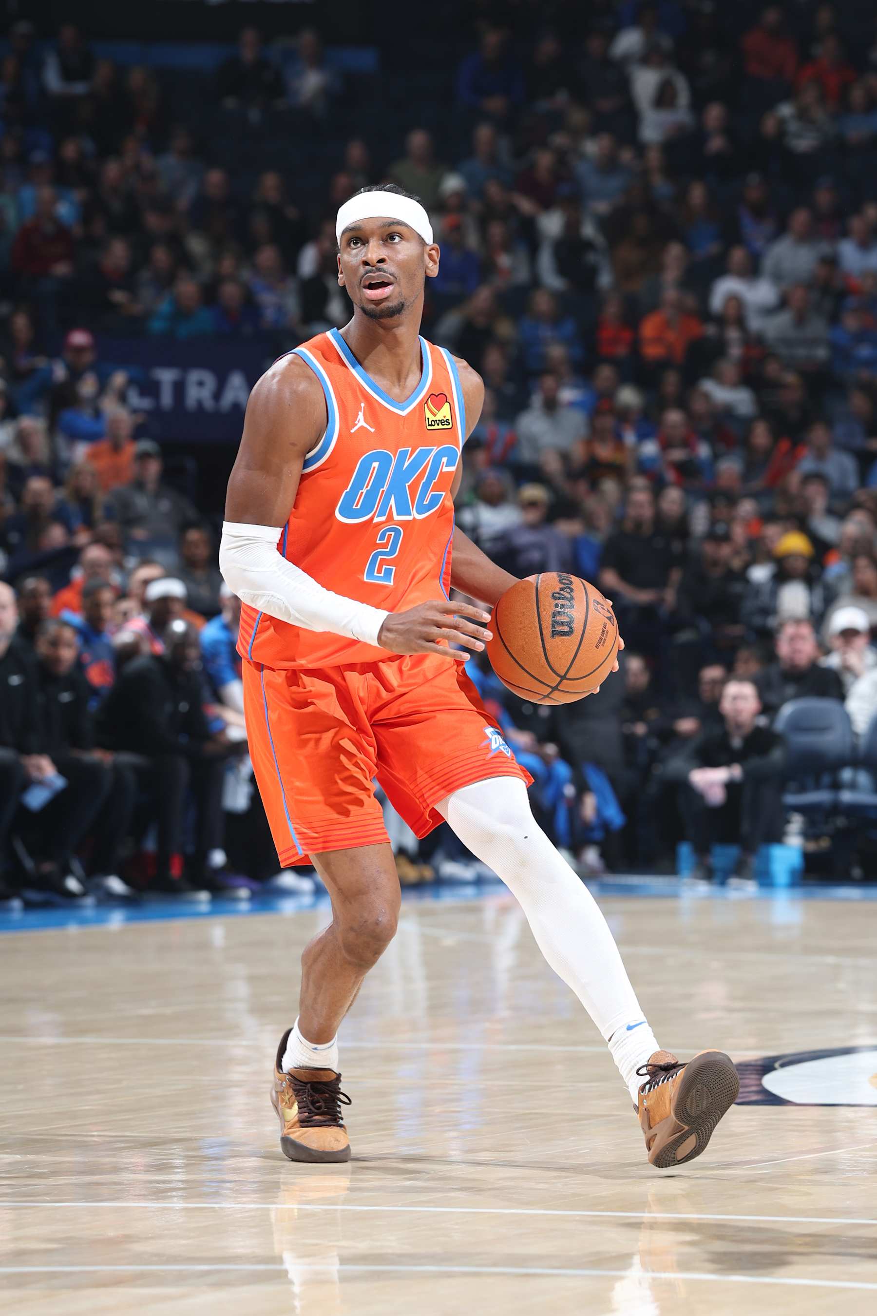 OKLAHOMA CITY, OK - JANUARY 16: Shai Gilgeous-Alexander #2 of the Oklahoma City Thunder dribbles the ball during the game against the Cleveland Cavaliers on January 16, 2025 at Paycom Center in Oklahoma City, Oklahoma. NOTE TO USER: User expressly acknowledges and agrees that, by downloading and or using this photograph, User is consenting to the terms and conditions of the Getty Images License Agreement. Mandatory Copyright Notice: Copyright 2025 NBAE (Photo by Jeff Haynes/NBAE via Getty Images)