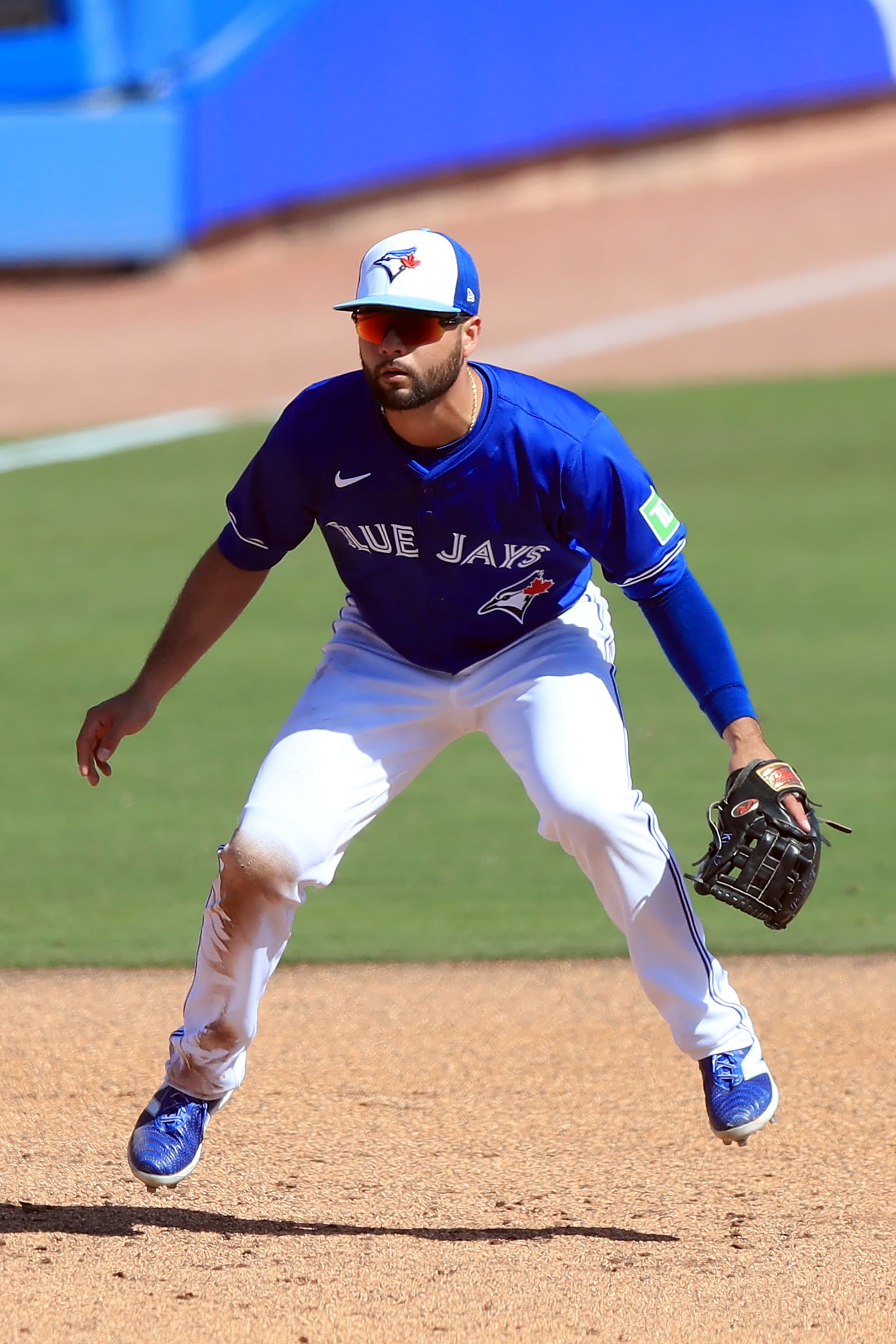 DUNEDIN, FL - FEBRUARY 24: Toronto Blue Jays Infielder Isiah Kiner-Falefa (7) looks towards the batter during the spring training game between the Philadelphia Phillies and the Toronto Blue Jays on February 24, 2024, at the TD Ballpark in Dunedin, FL. (PhotoPhoto by Cliff Welch/Icon Sportswire via Getty Images)