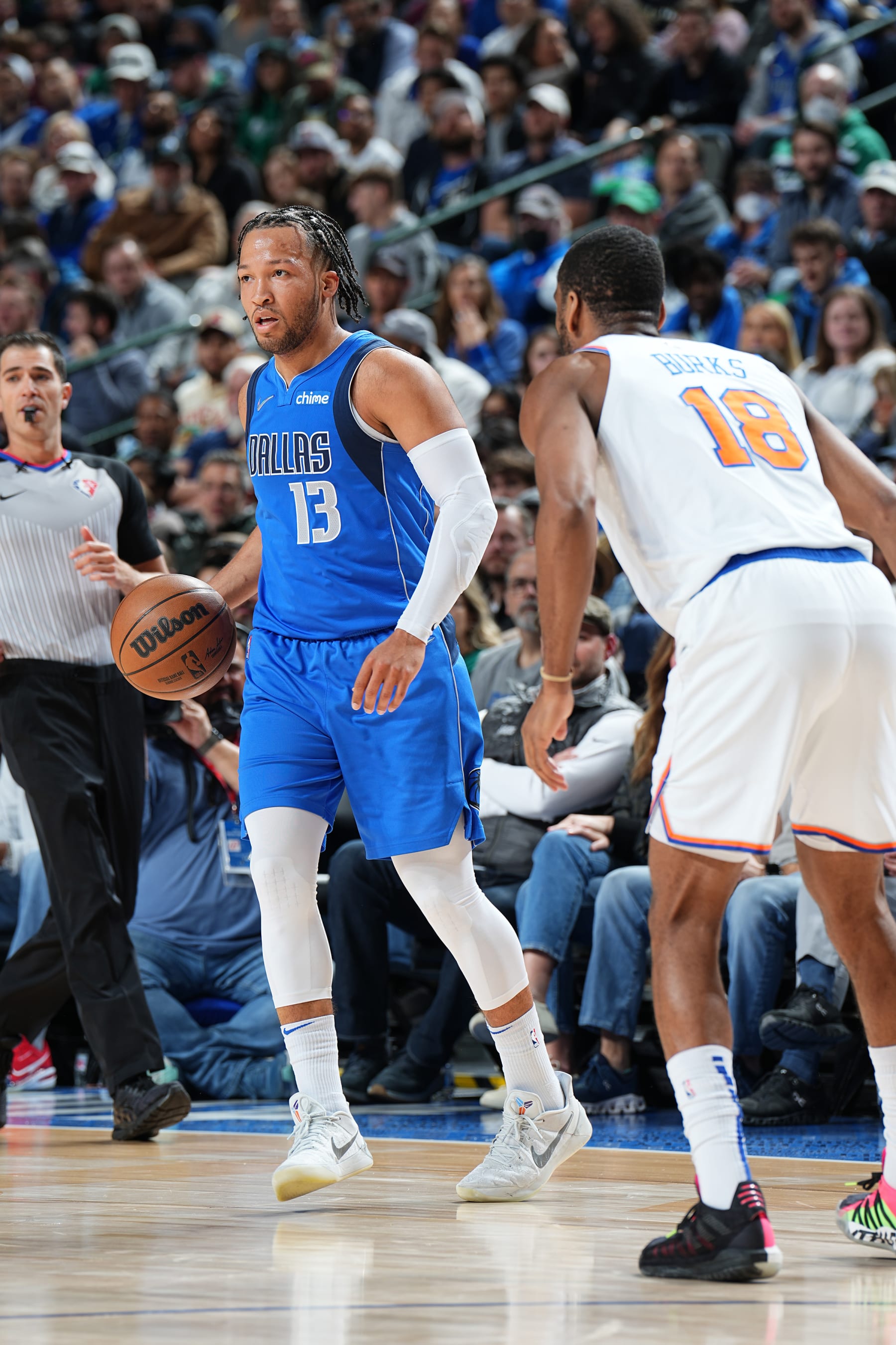 DALLAS, TX - MARCH 9: Jalen Brunson #13 of the Dallas Mavericks handles the ball during the game against the New York Knicks on March 9, 2022 at the American Airlines Center in Dallas, Texas. NOTE TO USER: User expressly acknowledges and agrees that, by downloading and or using this photograph, User is consenting to the terms and conditions of the Getty Images License Agreement. Mandatory Copyright Notice: Copyright 2022 NBAE (Photo by Glenn James/NBAE via Getty Images)