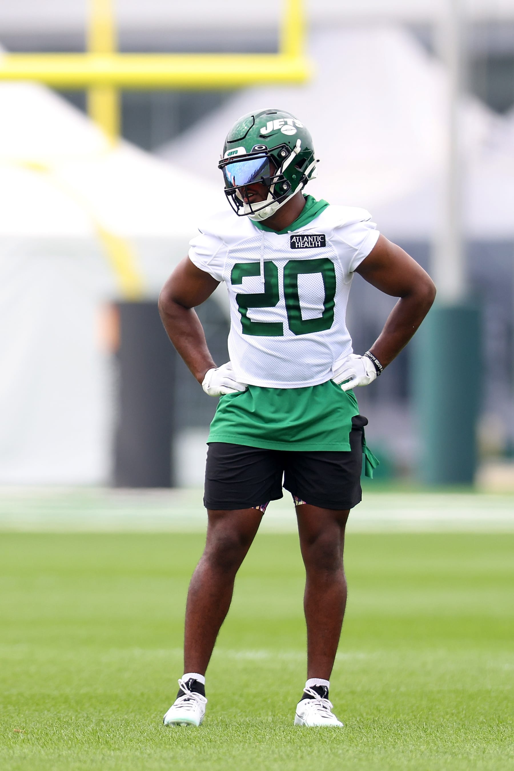FLORHAM PARK, NEW JERSEY - JULY 20: Breece Hall #20 of the New York Jets run drills during training camp at Atlantic Health Jets Training Center on July 20, 2023 in Florham Park, New Jersey. (Photo by Mike Stobe/Getty Images)