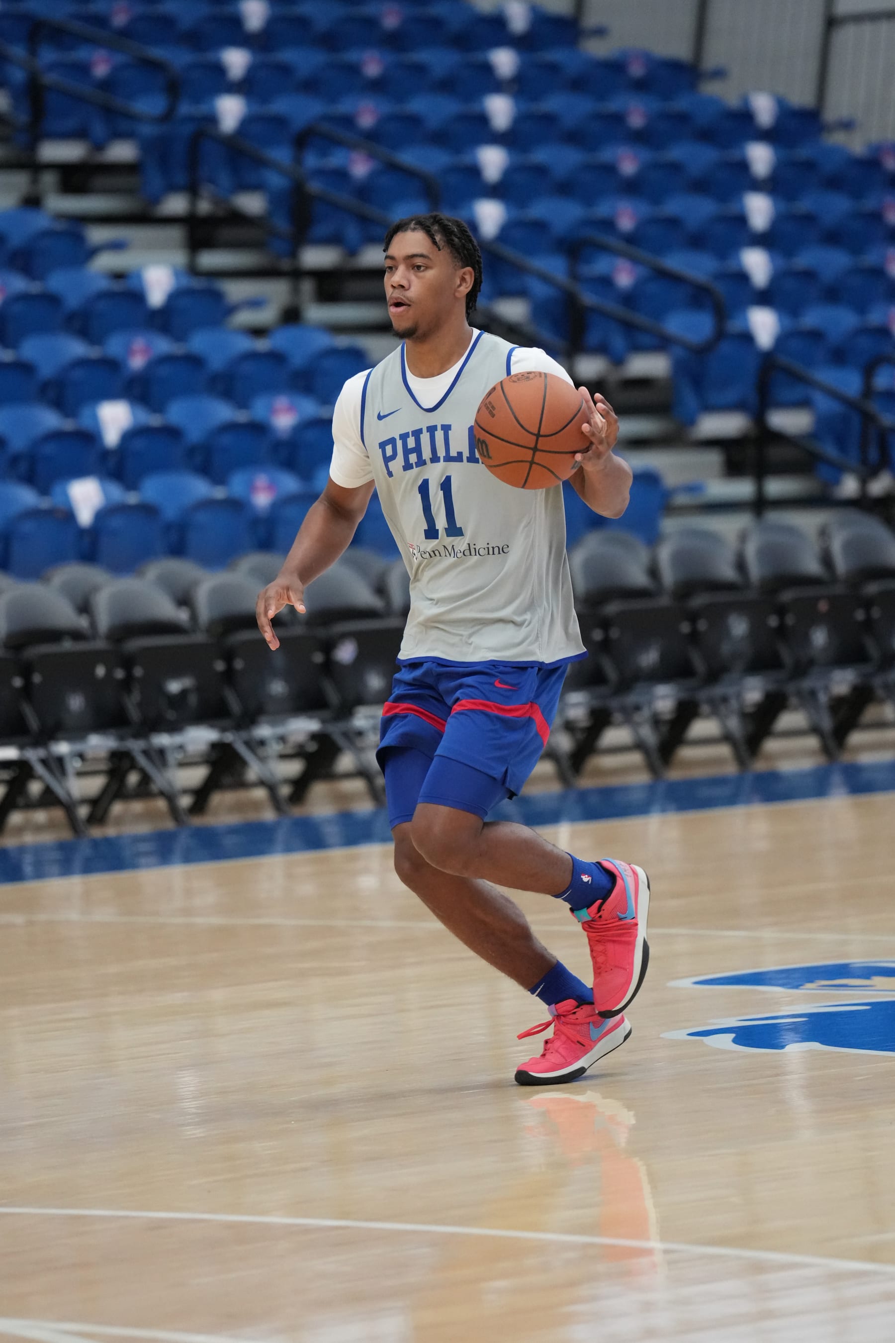 WILMINGTON, DE - OCTOBER 14: Jaden Springer #11 of the Philadelphia 76ers brings the ball up court during an open scrimmage on October 14, 2023 at Chase Fieldhouse in Wilmington, Delaware. NOTE TO USER: User expressly acknowledges and agrees that, by downloading and/or using this Photograph, user is consenting to the terms and conditions of the Getty Images License Agreement. Mandatory Copyright Notice: Copyright 2023 NBAE (Photo by Jesse D. Garrabrant/NBAE via Getty Images)
