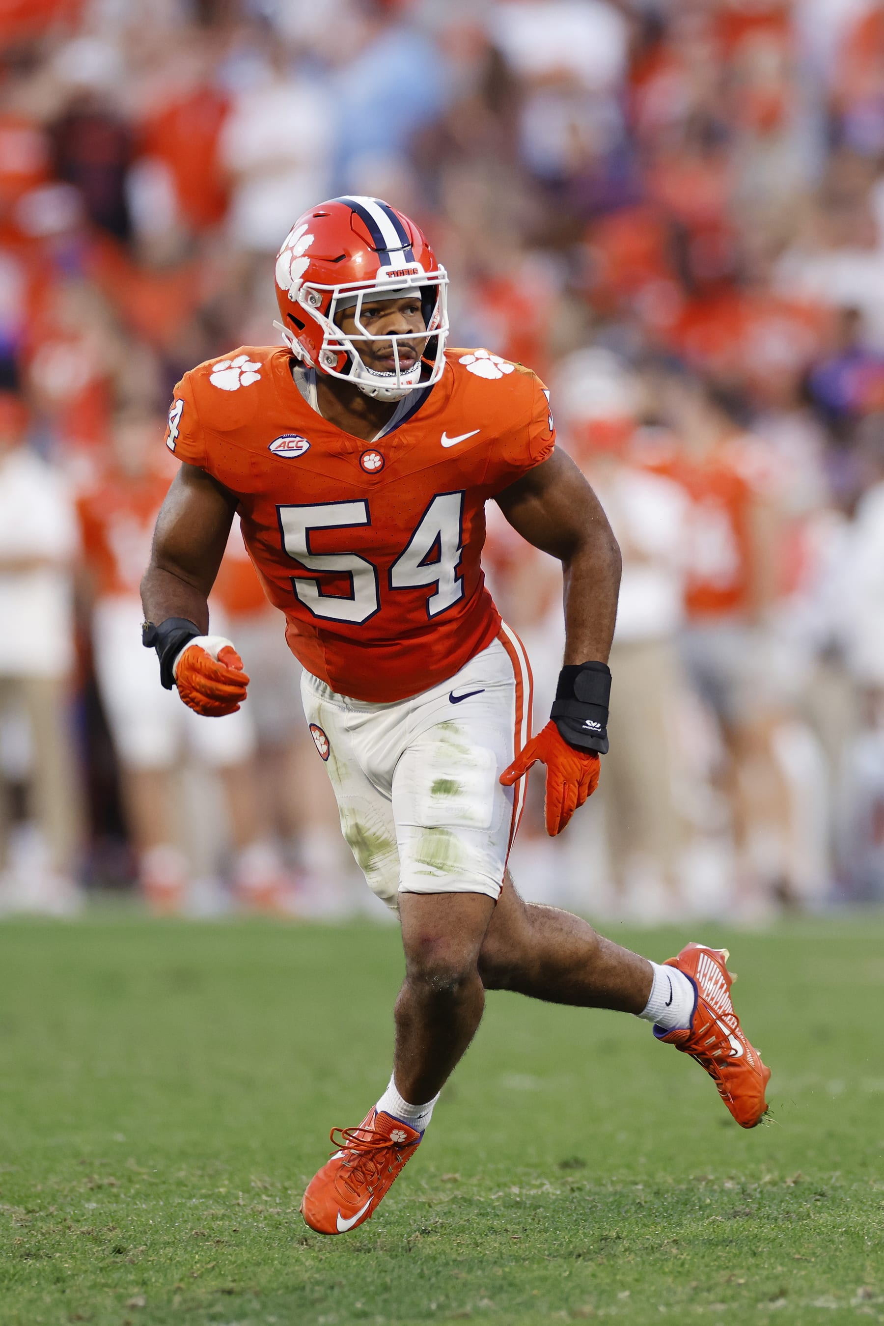 CLEMSON, SC - NOVEMBER 18: Clemson Tigers linebacker Jeremiah Trotter Jr. (54) pursues a play on defense during a college football game against the North Carolina Tar Heels on November 18, 2023 at Memorial Stadium in Clemson, South Carolina. (Photo by Joe Robbins/Icon Sportswire via Getty Images)