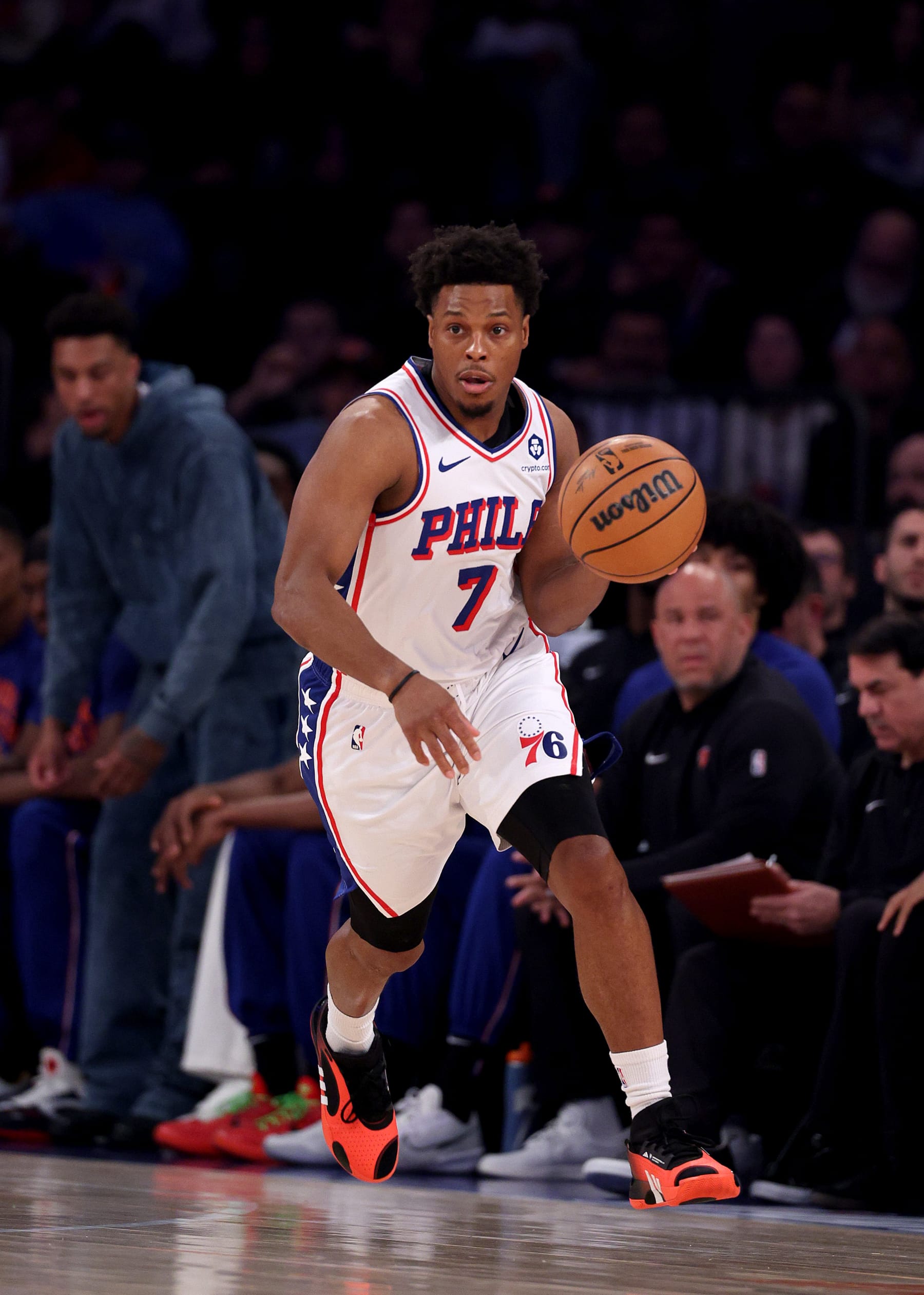 NEW YORK, NEW YORK - APRIL 30: Kyle Lowry #7 of the Philadelphia 76ers takes the ball during the first half against the New York Knicks at Madison Square Garden on April 30, 2024 in New York City. NOTE TO USER: User expressly acknowledges and agrees that, by downloading and or using this photograph, User is consenting to the terms and conditions of the Getty Images License Agreement. (Photo by Elsa/Getty Images)