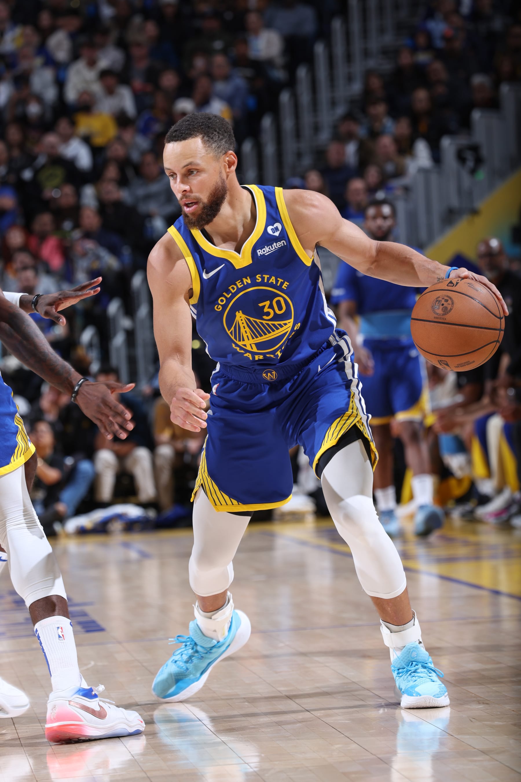 SAN FRANCISCO, CA - APRIL 2:  Stephen Curry #30 of the Golden State Warriors handles the ball during the game  on April 2, 2024 at Chase Center in San Francisco, California. NOTE TO USER: User expressly acknowledges and agrees that, by downloading and or using this photograph, user is consenting to the terms and conditions of Getty Images License Agreement. Mandatory Copyright Notice: Copyright 2024 NBAE (Photo by Jeff Haynes/NBAE via Getty Images)