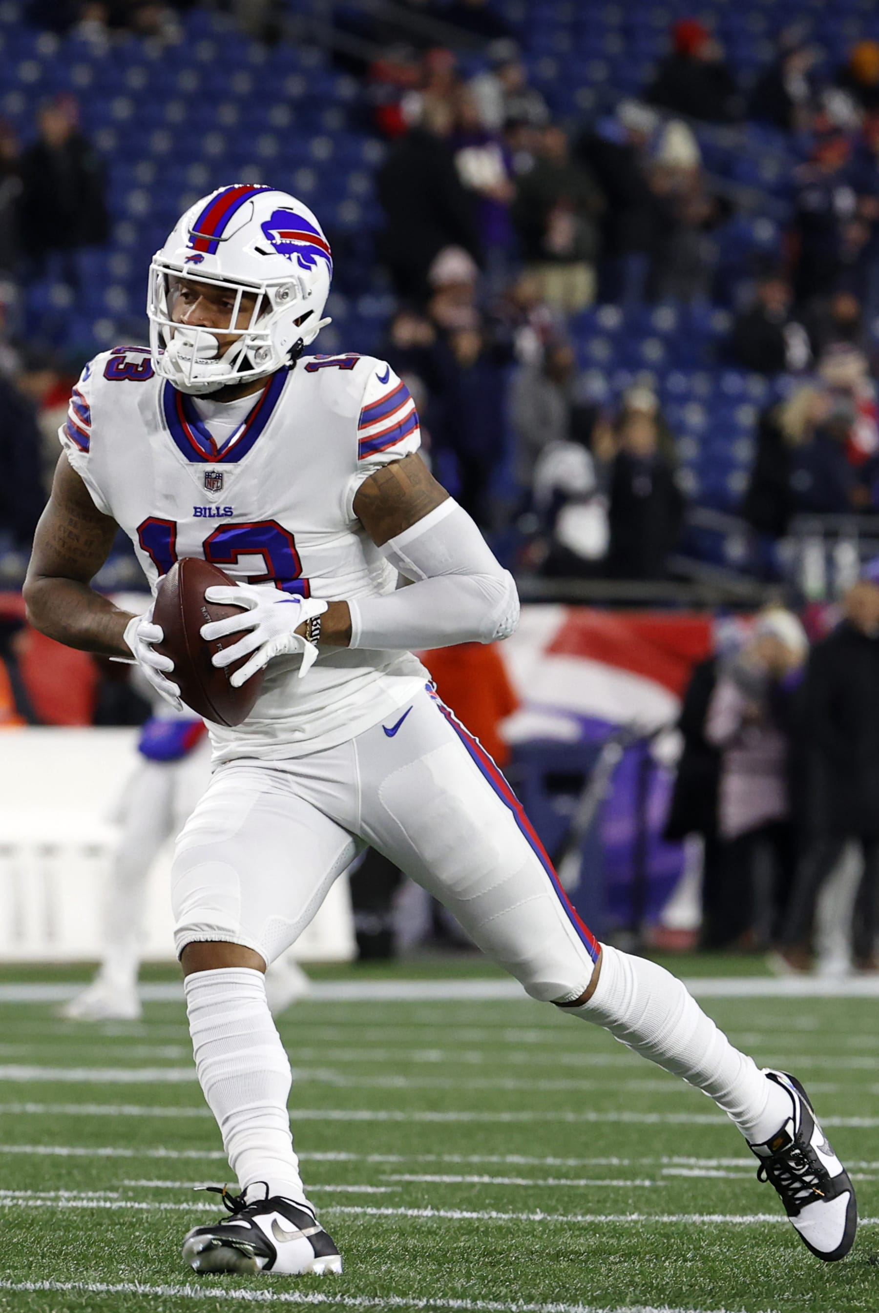 FOXBOROUGH, MA - DECEMBER 01: Buffalo Bills wide receiver Gabriel Davis (13) carries in warm up before a game between the New England Patriots and the Buffalo Bills on December 1, 2022, at Gillette Stadium in Foxborough, Massachusetts. (Photo by Fred Kfoury III/Icon Sportswire via Getty Images)