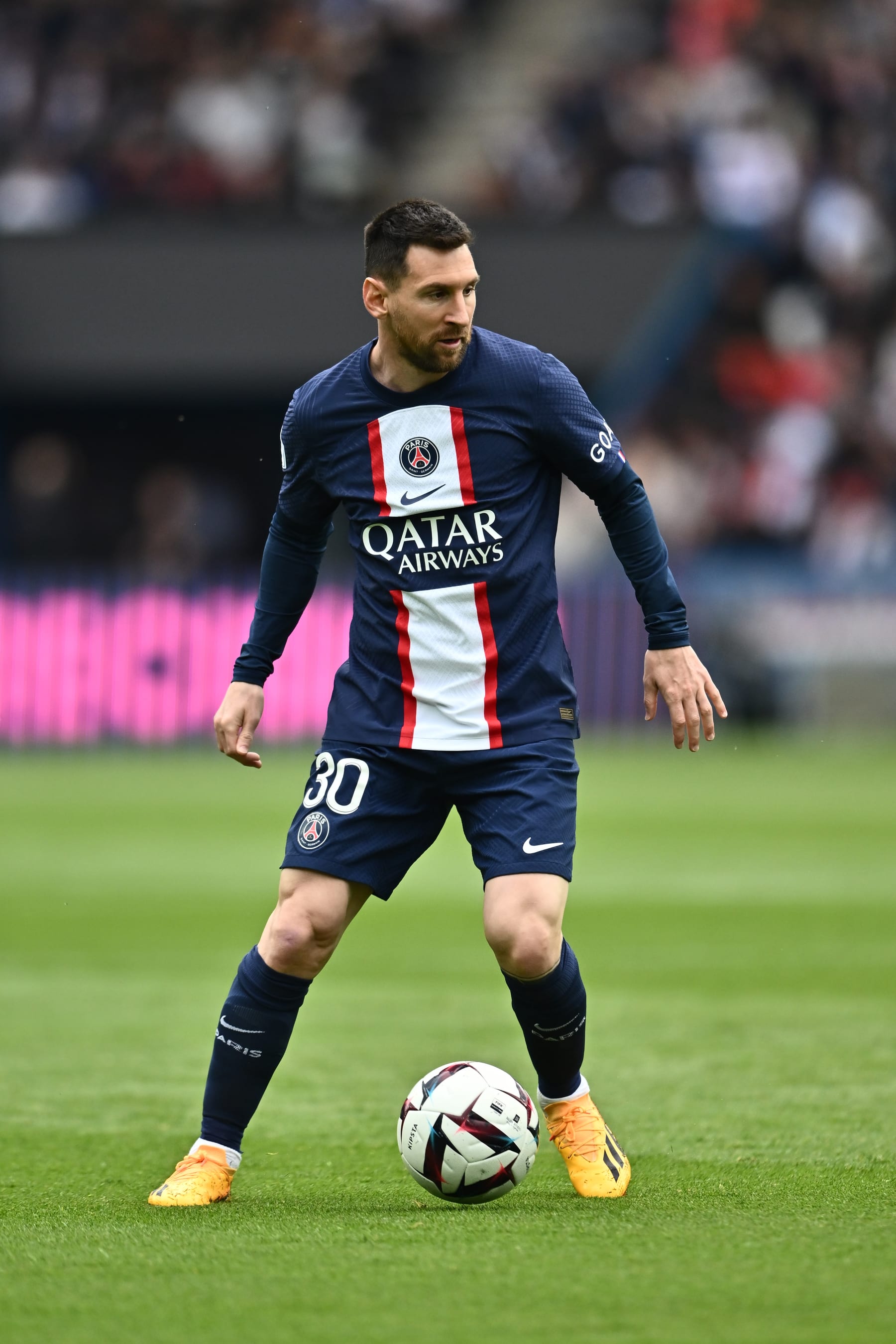 PARIS, FRANCE - APRIL 30: Lionel Messi of Paris Saint-Germain control ball during the Ligue 1 match between Paris Saint-Germain and FC Lorient at Parc des Princes on April 30, 2023 in Paris, France. (Photo by Sebastian Frej/MB Media/Getty Images)