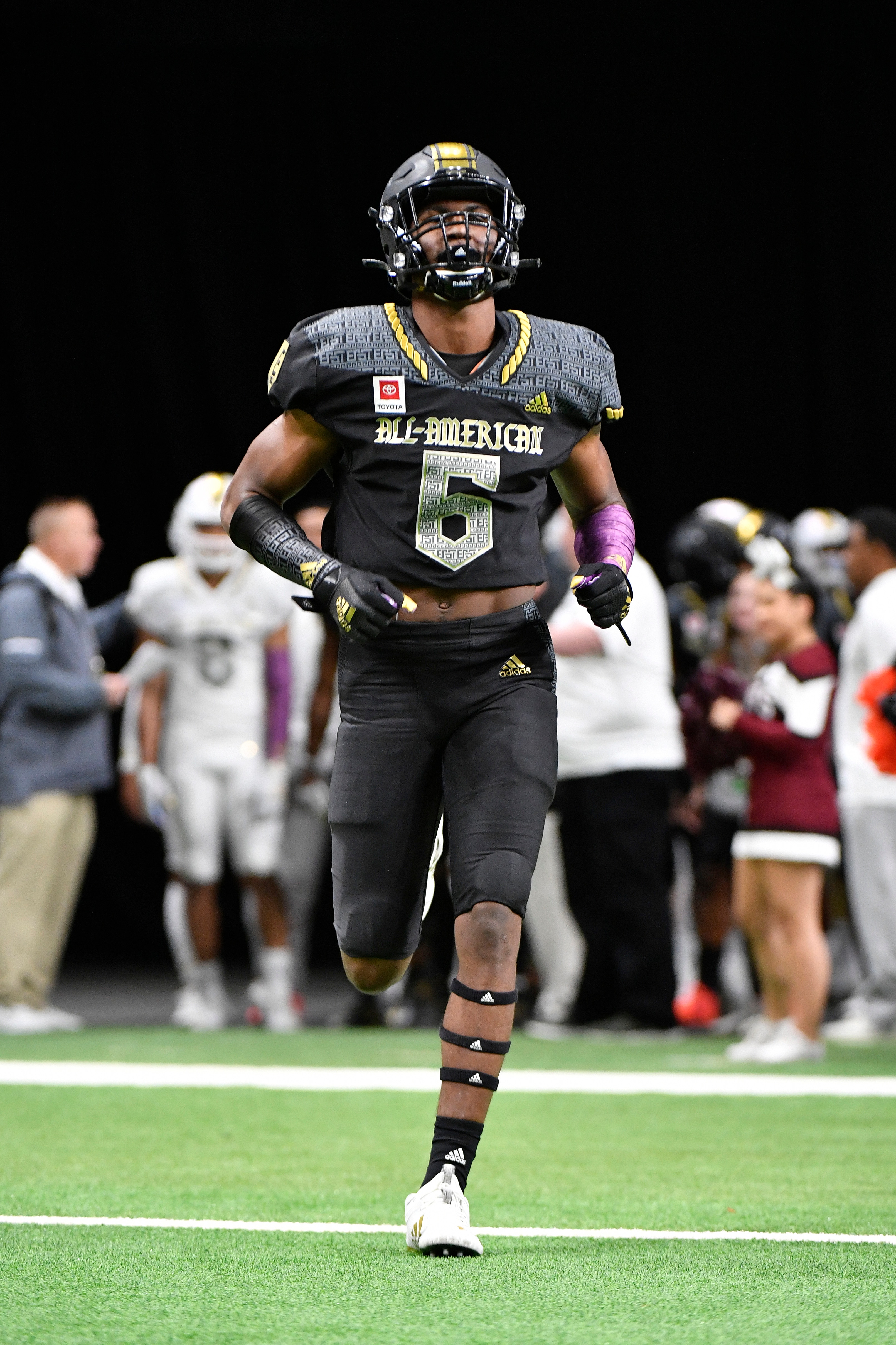 SAN ANTONIO, TEXAS - JANUARY 04: Quandarrius Robinson #6 of the East team runs from the tunnel before the game against the West team  during the All-American Game held at the Alamodome on January 04, 2020 in San Antonio, Texas. (Photo by Logan Riely/Getty Images)