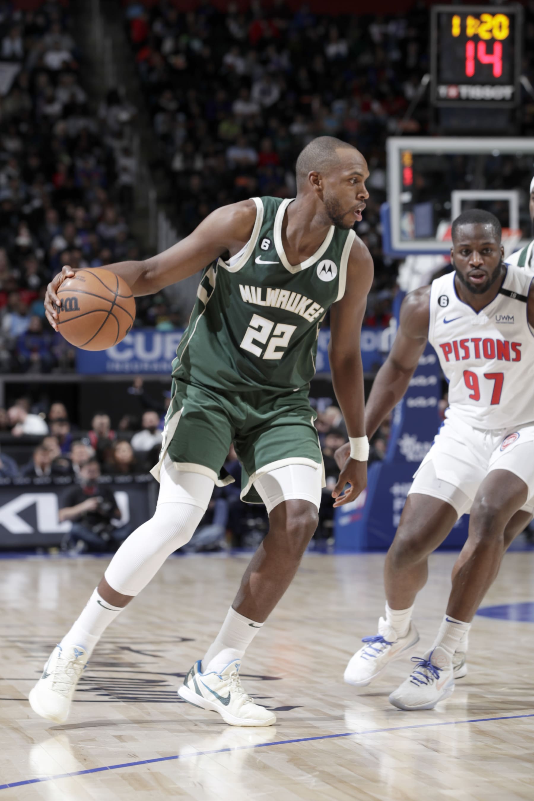 DETROIT, MI - MARCH 27:  Khris Middleton #22 of the Milwaukee Bucks dribbles the ball against the Detroit Pistons on March 27, 2023 at Little Caesars Arena in Detroit, Michigan. NOTE TO USER: User expressly acknowledges and agrees that, by downloading and/or using this photograph, User is consenting to the terms and conditions of the Getty Images License Agreement. Mandatory Copyright Notice: Copyright 2023 NBAE (Photo by Brian Sevald/NBAE via Getty Images)