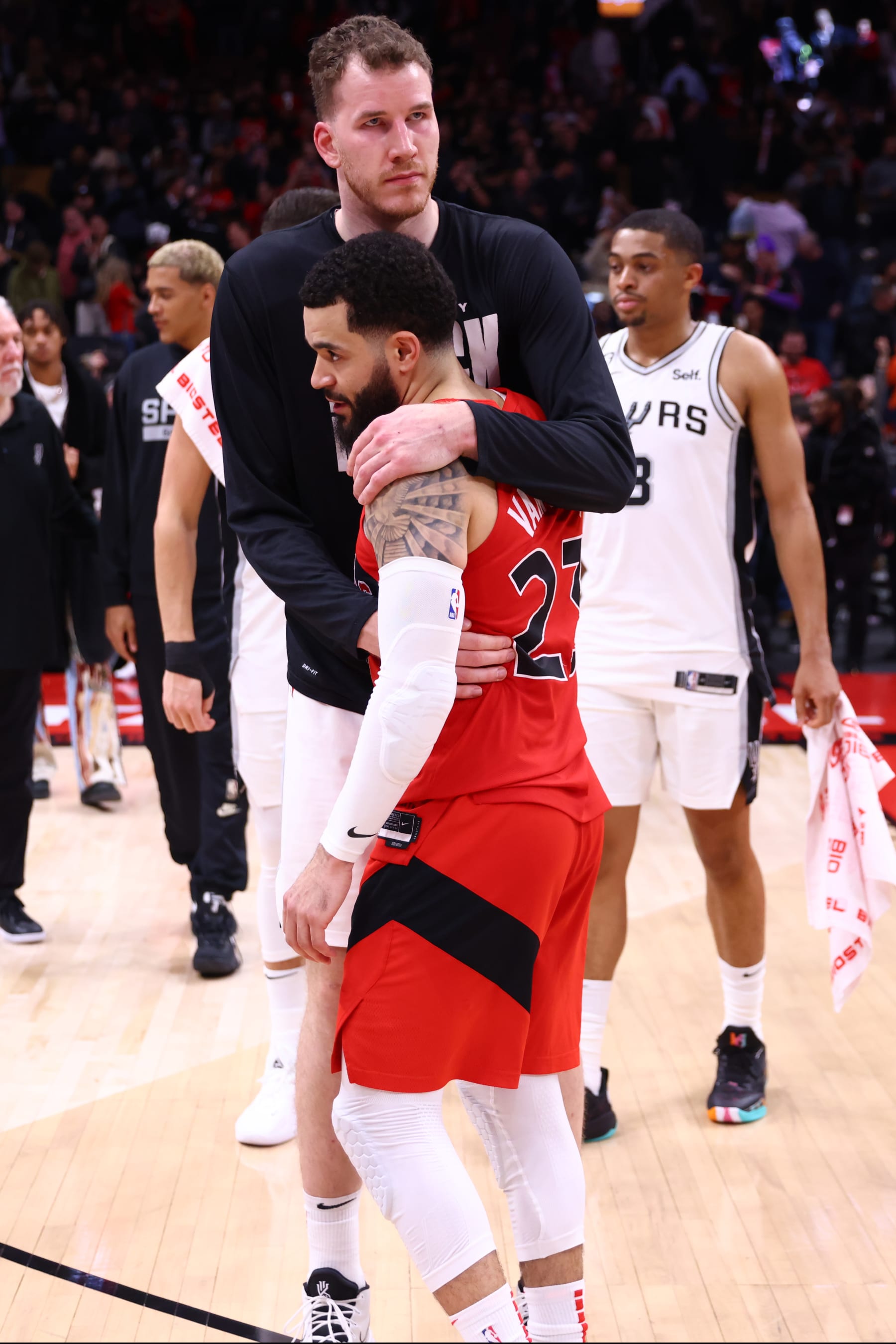 Fred VanVleet and Jakob Poeltl