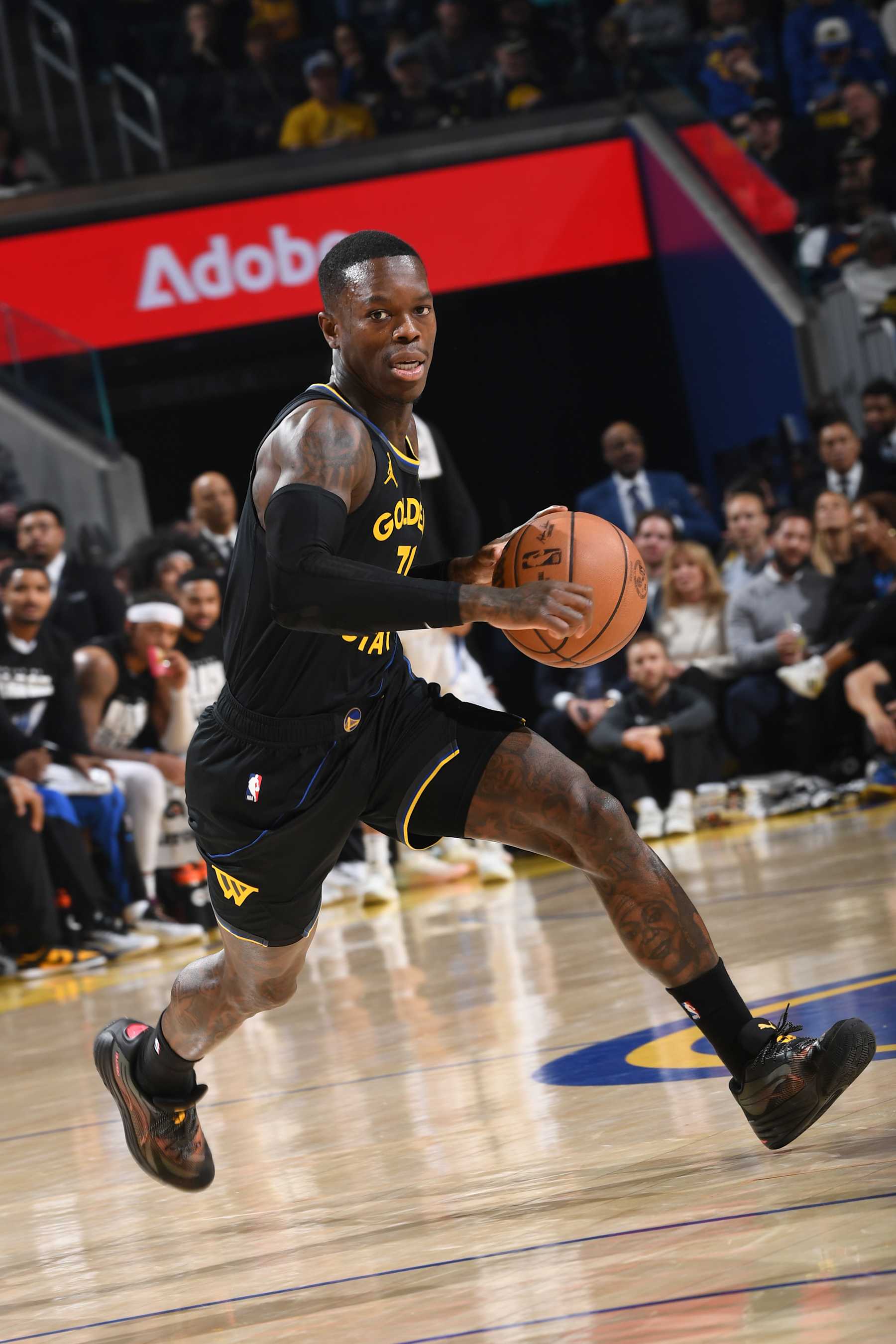 SAN FRANCISCO, CA - FEBRUARY 3: Dennis Schroder #71 of the Golden State Warriors drives to the basket during the game against the Orlando Magic on February 3, 2025 at Chase Center in San Francisco, California. NOTE TO USER: User expressly acknowledges and agrees that, by downloading and or using this photograph, user is consenting to the terms and conditions of Getty Images License Agreement. Mandatory Copyright Notice: Copyright 2025 NBAE (Photo by Noah Graham/NBAE via Getty Images)