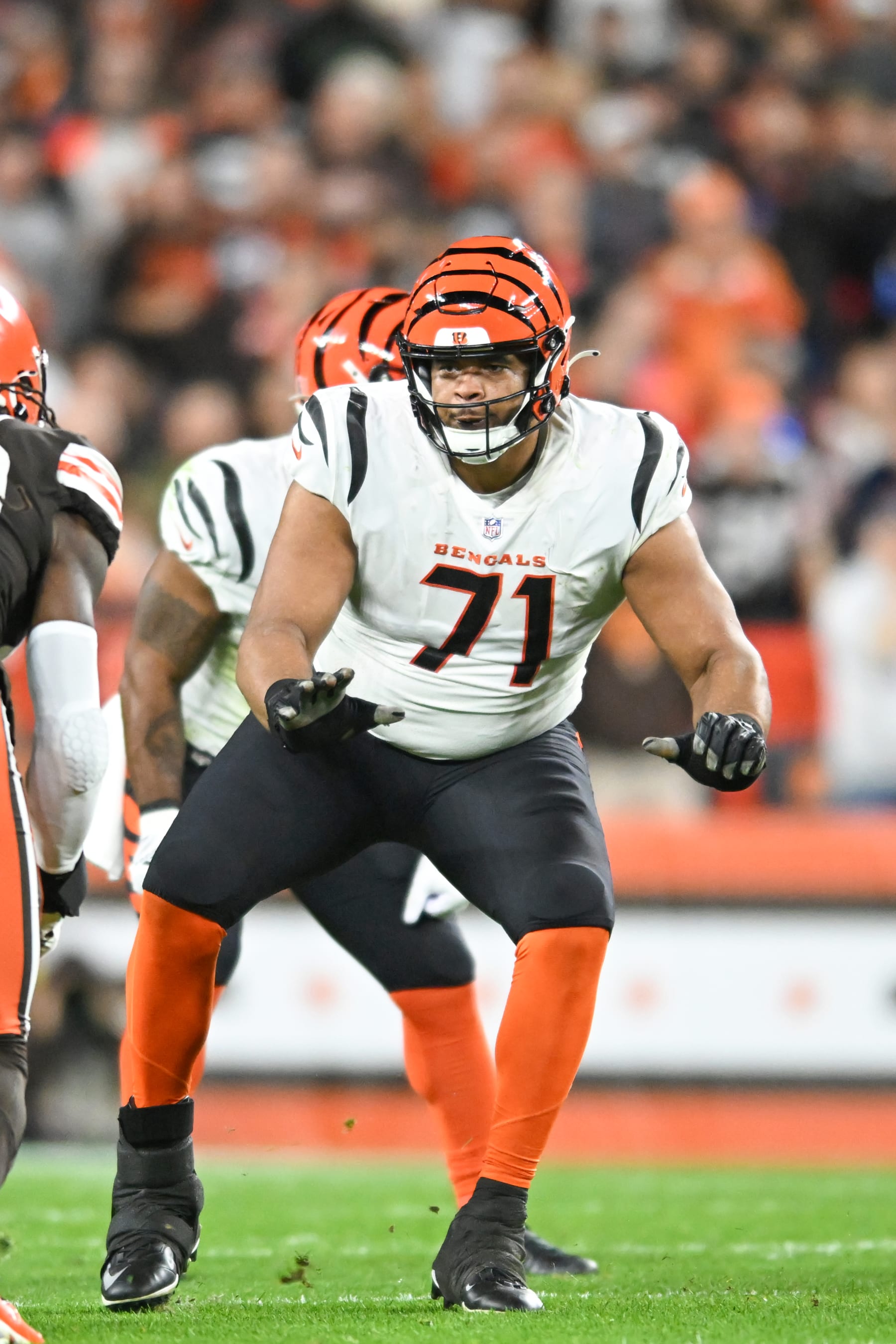 CLEVELAND, OHIO - OCTOBER 31: La'el Collins #71 of the Cincinnati Bengals in action during the first half against the Cleveland Browns at FirstEnergy Stadium on October 31, 2022 in Cleveland, Ohio. (Photo by Nick Cammett/Diamond Images via Getty Images)