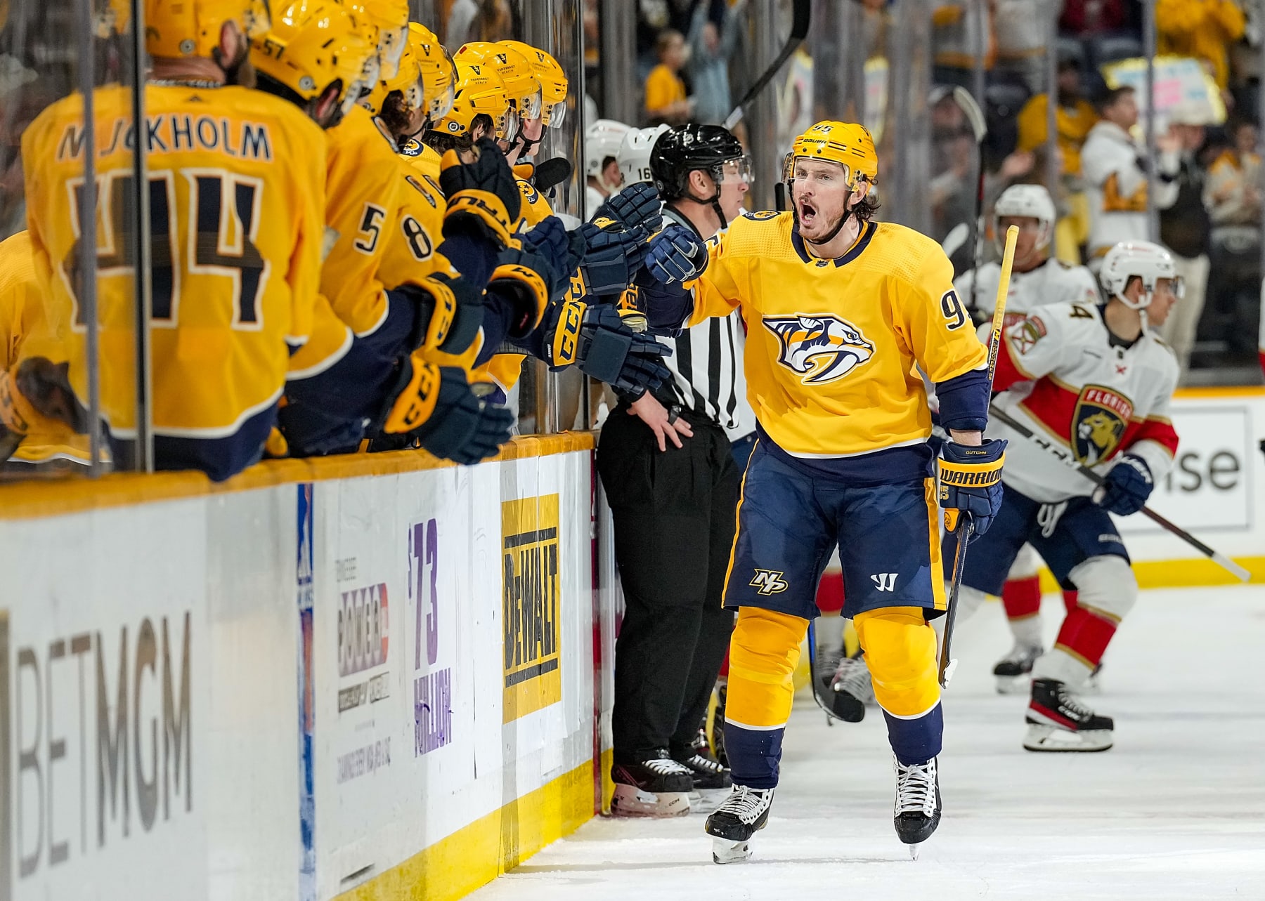 NASHVILLE, TENNESSEE - FEBRUARY 18: Matt Duchene #95 of the Nashville Predators celebrates his goal against the Florida Panthers during an NHL game at Bridgestone Arena on February 18, 2023 in Nashville, Tennessee. (Photo by John Russell/NHLI via Getty Images)
