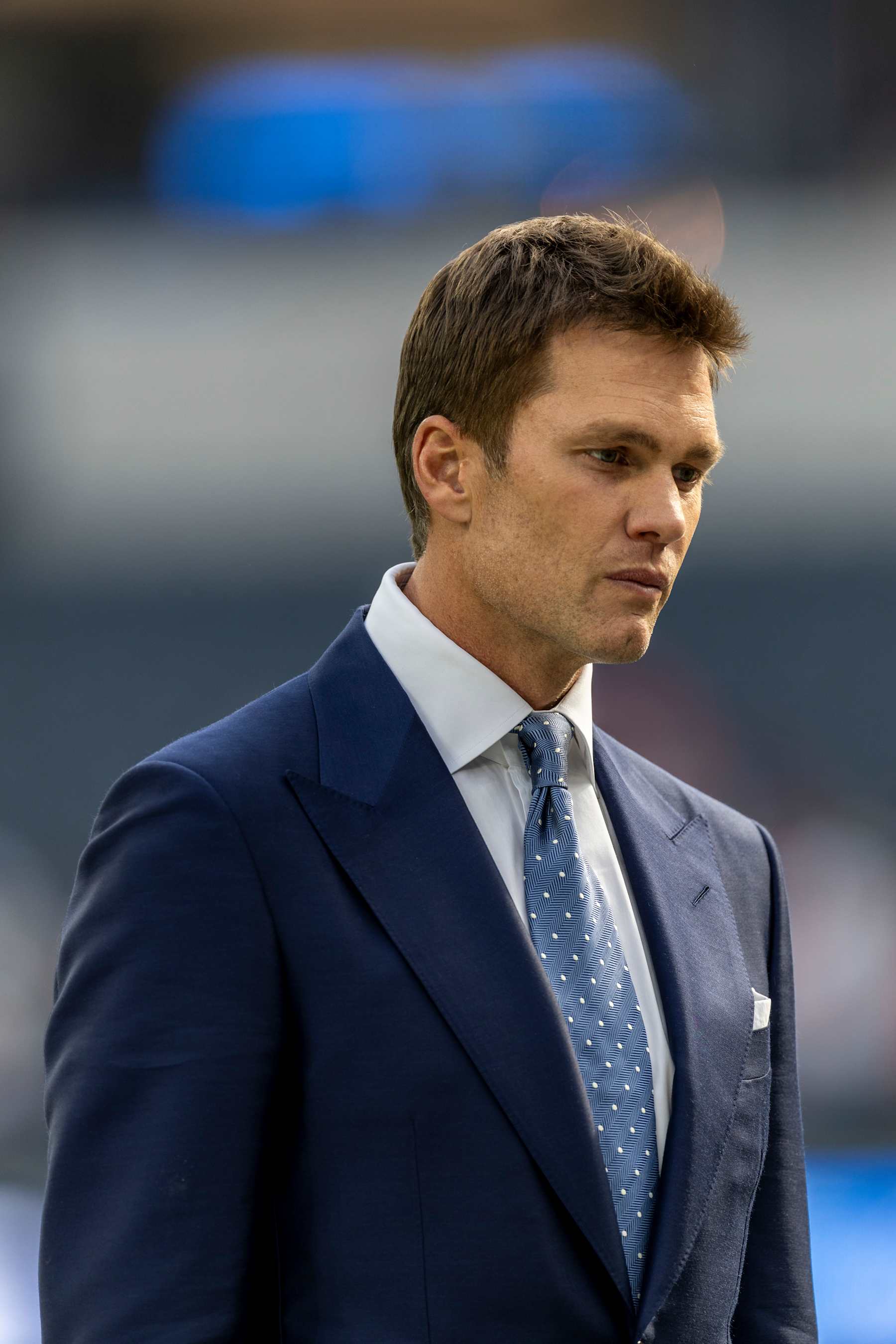 INGLEWOOD, CA - DECEMBER 08: Fox broadcaster Tom Brady on the field during pregame warmups before an NFL football game between the Buffalo Bills and Los Angeles Rams at SoFi Stadium, December 8, 2024, in Inglewood, California. (Photo by Tony Ding/Icon Sportswire via Getty Images)