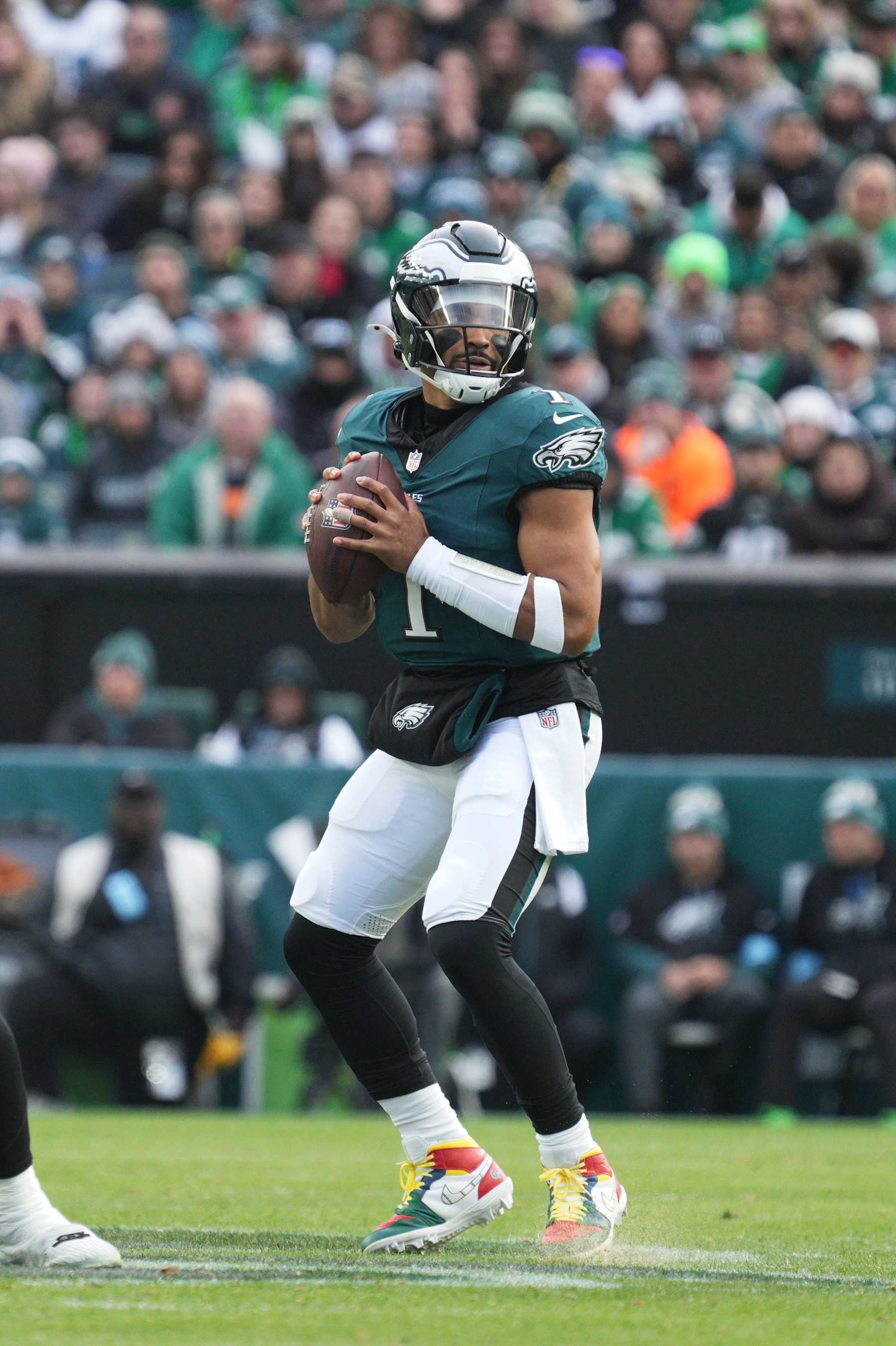 PHILADELPHIA, PA - DECEMBER 08: Philadelphia Eagles quarterback Jalen Hurts (1) looks to pass during the game between the Philadelphia Eagles and the Carolina Panthers on December 08, 2024 at Lincoln Financial Field in Philadelphia, PA. (Photo by Andy Lewis/Icon Sportswire via Getty Images)