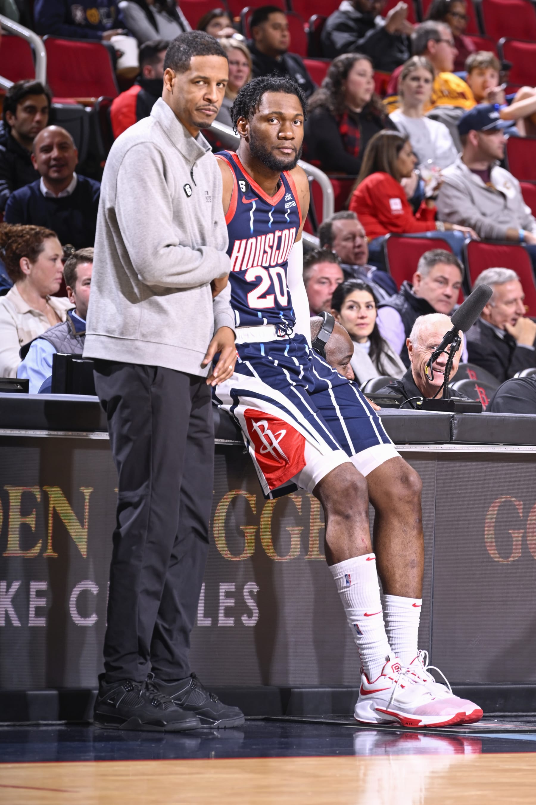 HOUSTON, TX - JANUARY 26:   Head Coach Stephen Silas of the Houston Rockets and Bruno Fernando #20 of the Houston Rockets looks on during the game on January 26, 2023 at the Toyota Center in Houston, Texas. NOTE TO USER: User expressly acknowledges and agrees that, by downloading and or using this photograph, User is consenting to the terms and conditions of the Getty Images License Agreement. Mandatory Copyright Notice: Copyright 2023 NBAE (Photo by Logan Riely/NBAE via Getty Images)