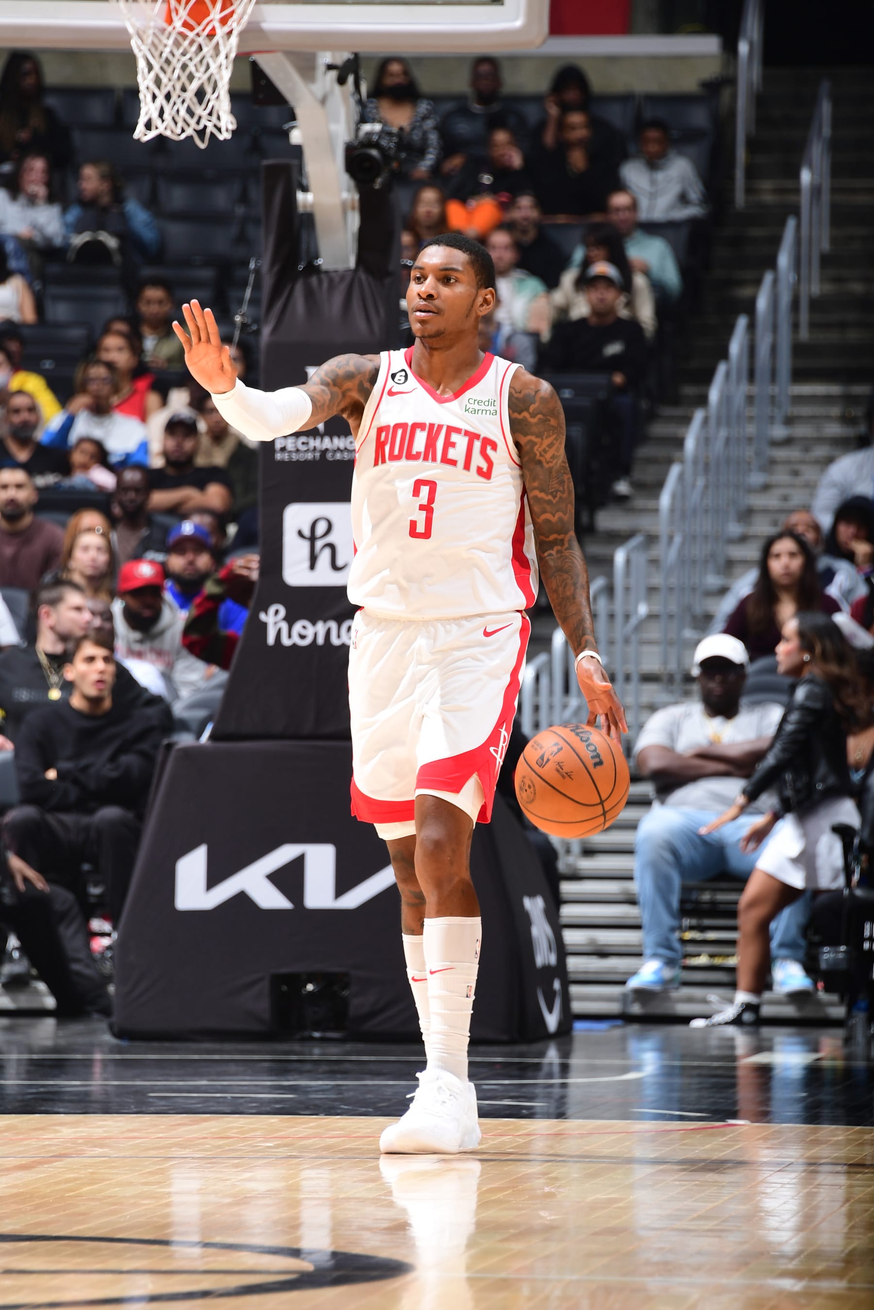 LOS ANGELES, CA - OCTOBER 31: Kevin Porter Jr. #3 of the Houston Rockets dribbles the ball during the game against the LA Clippers on October 31, 2022 at Crypto.Com Arena in Los Angeles, California. NOTE TO USER: User expressly acknowledges and agrees that, by downloading and/or using this Photograph, user is consenting to the terms and conditions of the Getty Images License Agreement. Mandatory Copyright Notice: Copyright 2022 NBAE (Photo by Adam Pantozzi/NBAE via Getty Images)