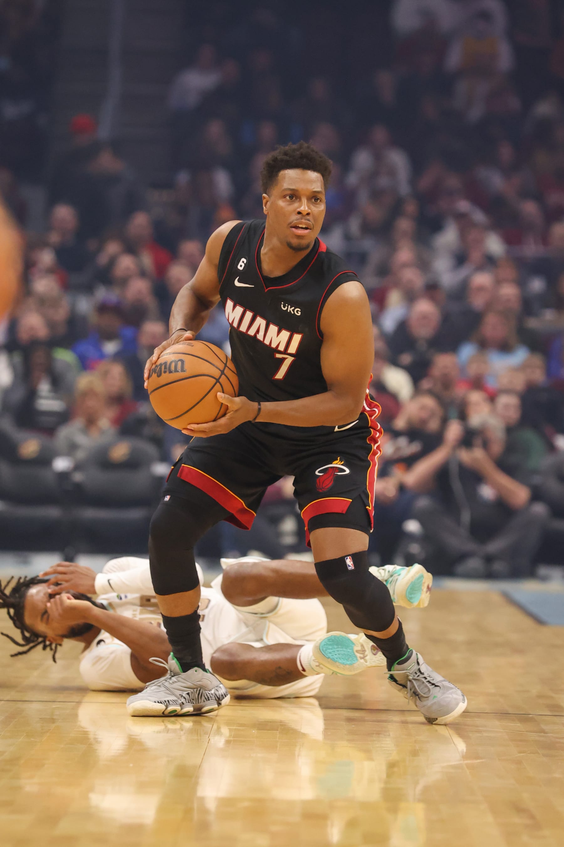CLEVELAND, OH - JANUARY 31: Kyle Lowry #7 of the Miami Heat handles the ball during the game  on January 31, 2023 at Rocket Mortgage FieldHouse in Cleveland, Ohio. NOTE TO USER: User expressly acknowledges and agrees that, by downloading and/or using this Photograph, user is consenting to the terms and conditions of the Getty Images License Agreement. Mandatory Copyright Notice: Copyright 2023 NBAE (Photo by Lauren Bacho/NBAE via Getty Images)