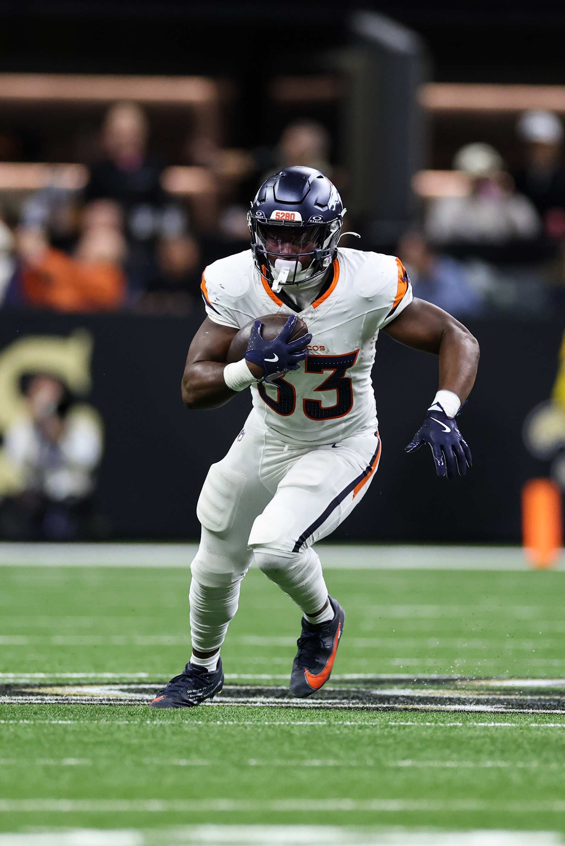 NEW ORLEANS, LOUISIANA - OCTOBER 17: Javonte Williams #33 of the Denver Broncos runs the ball during the first half of an NFL Football game against the New Orleans Saints at Caesars Superdome on October 17, 2024 in New Orleans, Louisiana. (Photo by Michael Owens/Getty Images)