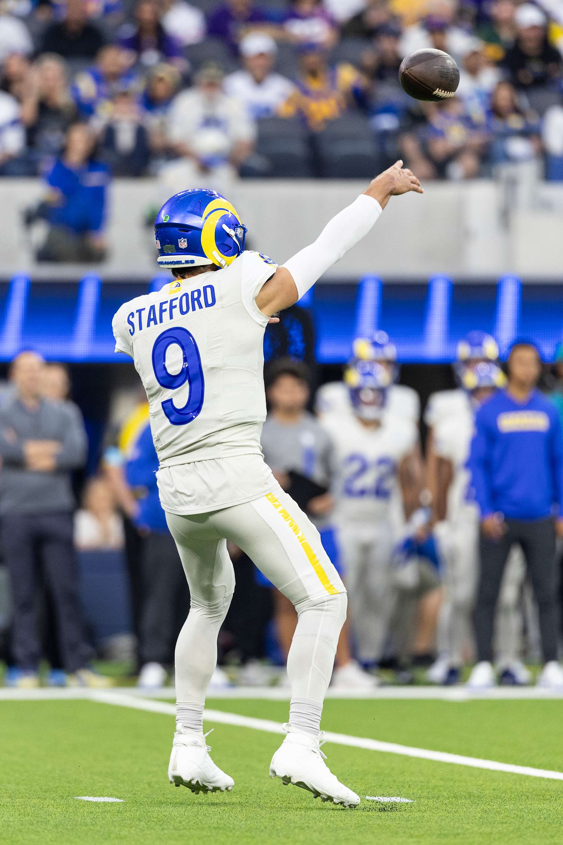 INGLEWOOD, CALIFORNIA - OCTOBER 24: Matthew Stafford #9 of the Los Angeles throws a pass during an NFL Football game against the Minnesota Vikings at SoFi Stadium on October 24, 2024 in Inglewood, California. (Photo by Michael Owens/Getty Images)