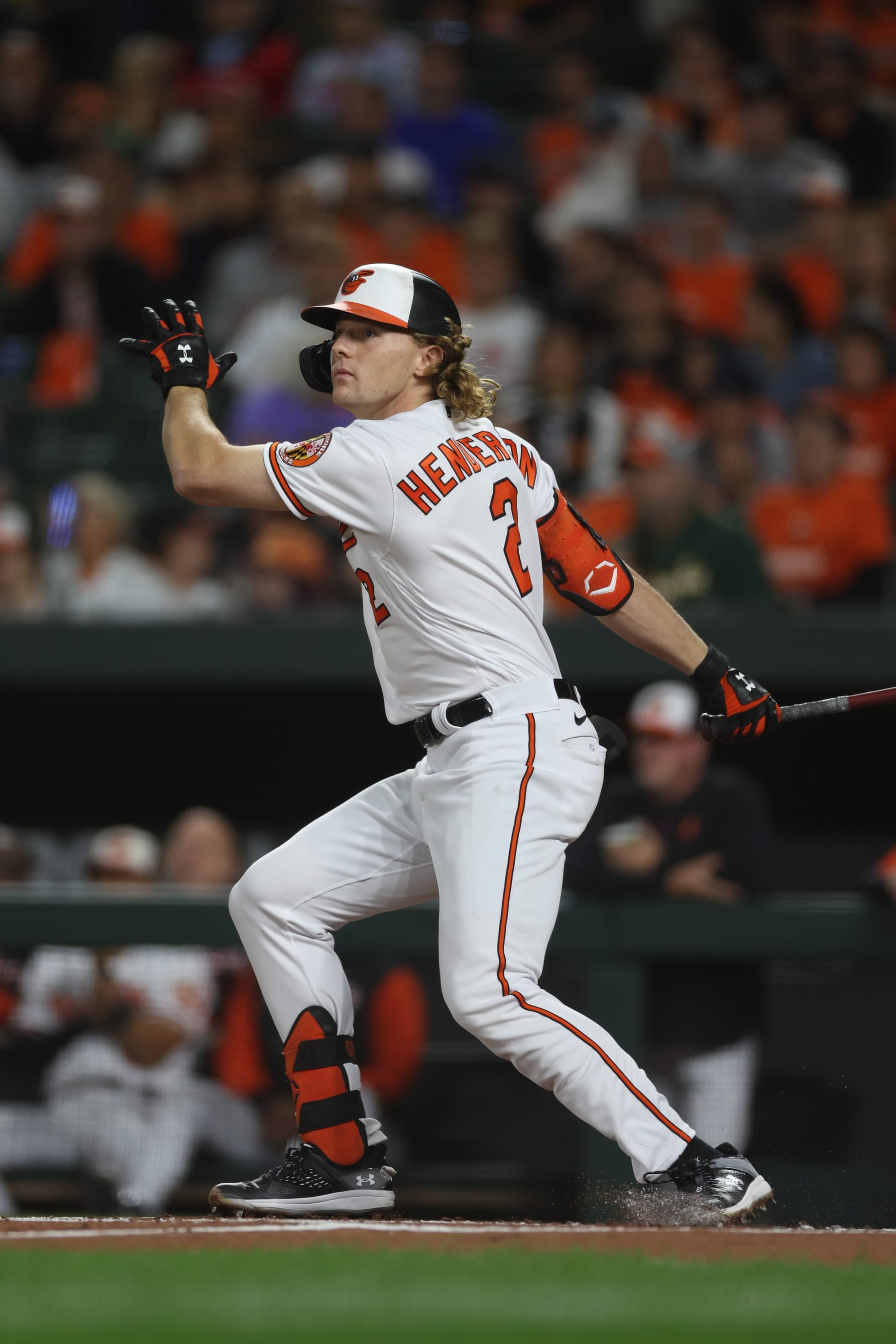 BALTIMORE, MARYLAND - SEPTEMBER 22: Gunnar Henderson #2 of the Baltimore Orioles hits against the Houston Astros at Oriole Park at Camden Yards on September 22, 2022 in Baltimore, Maryland. (Photo by Patrick Smith/Getty Images)