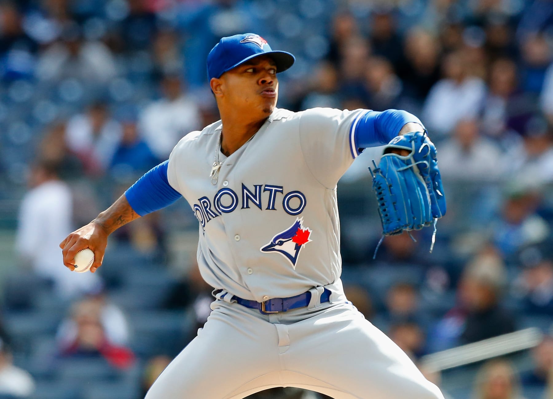 NEW YORK, NY - SEPTEMBER 30:  Marcus Stroman #6 of the Toronto Blue Jays in action against the New York Yankees at Yankee Stadium on September 30, 2017 in the Bronx borough of New York City. The Yankees defeated the Blue Jays 2-1.  (Photo by Jim McIsaac/Getty Images)