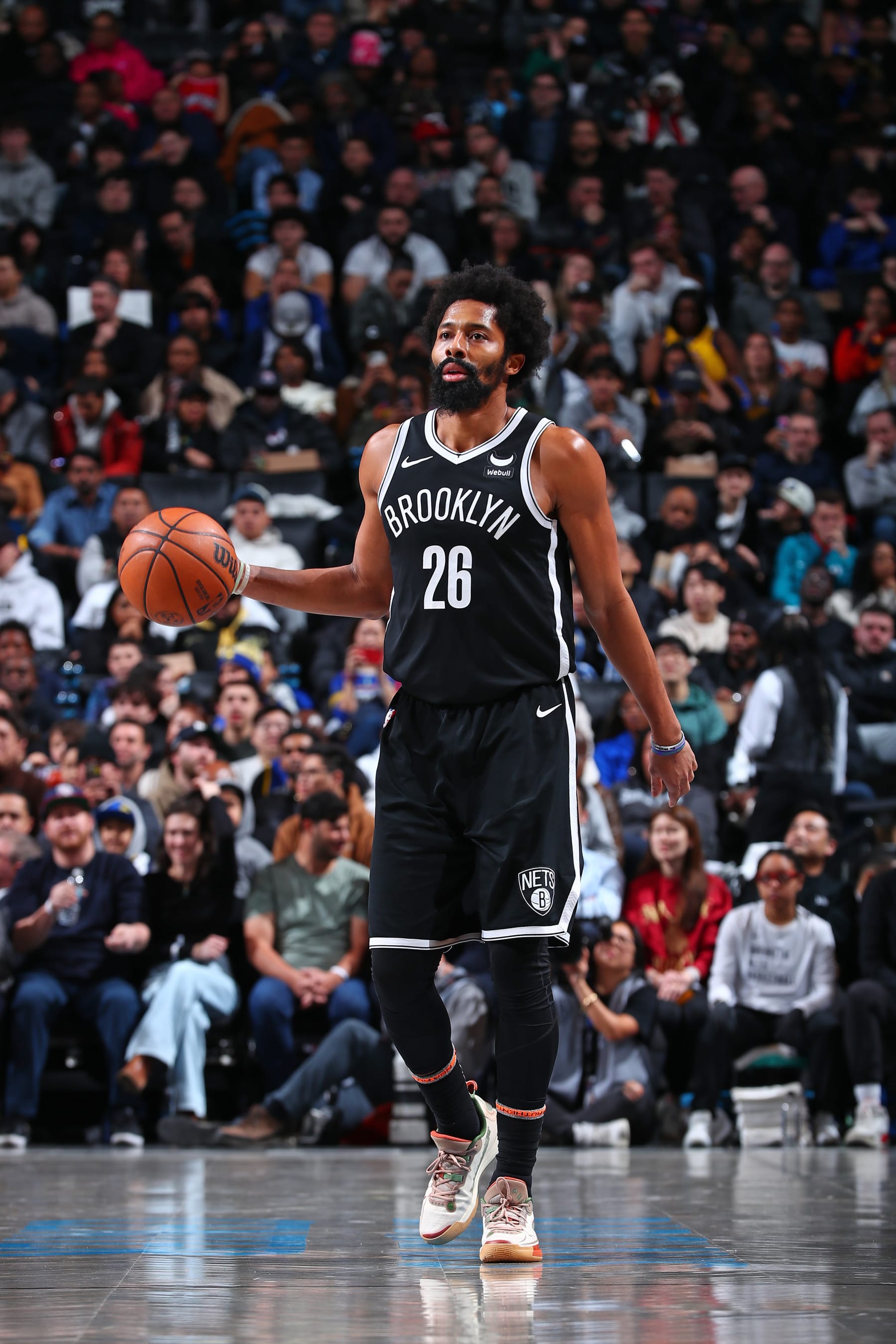 BROOKLYN, NY - FEBRUARY 5: Spencer Dinwiddie #26 of the Brooklyn Nets dribbles the ball during the game against the Golden State Warriors on February 5, 2024 at Barclays Center in Brooklyn, New York. NOTE TO USER: User expressly acknowledges and agrees that, by downloading and or using this Photograph, user is consenting to the terms and conditions of the Getty Images License Agreement. Mandatory Copyright Notice: Copyright 2024 NBAE (Photo by David L. Nemec/NBAE via Getty Images)