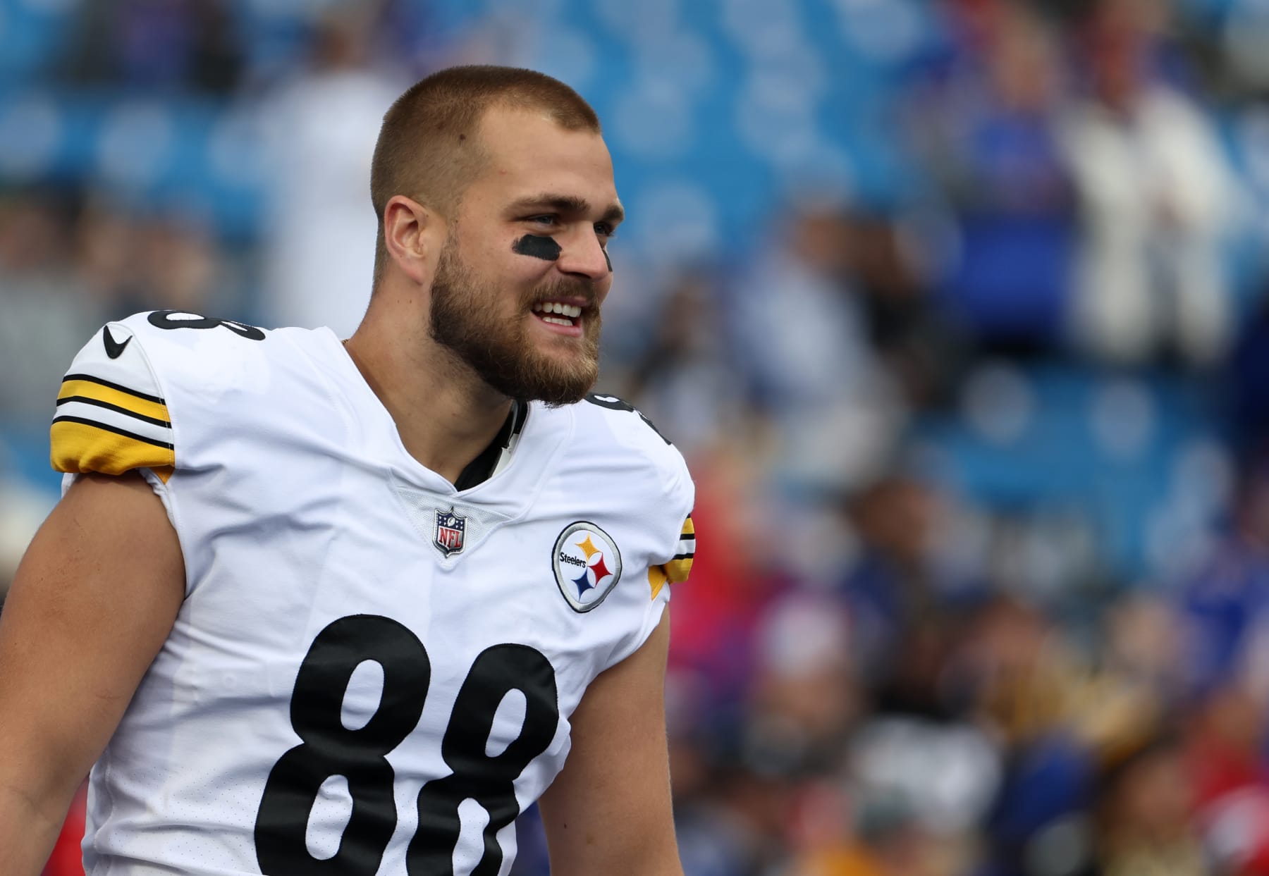 ORCHARD PARK, NY - OCTOBER 09: Pat Freiermuth #88 of the Pittsburgh Steelers on the field before a game against the Buffalo Bills at Highmark Stadium on October 9, 2022 in Orchard Park, New York. (Photo by Timothy T Ludwig/Getty Images)