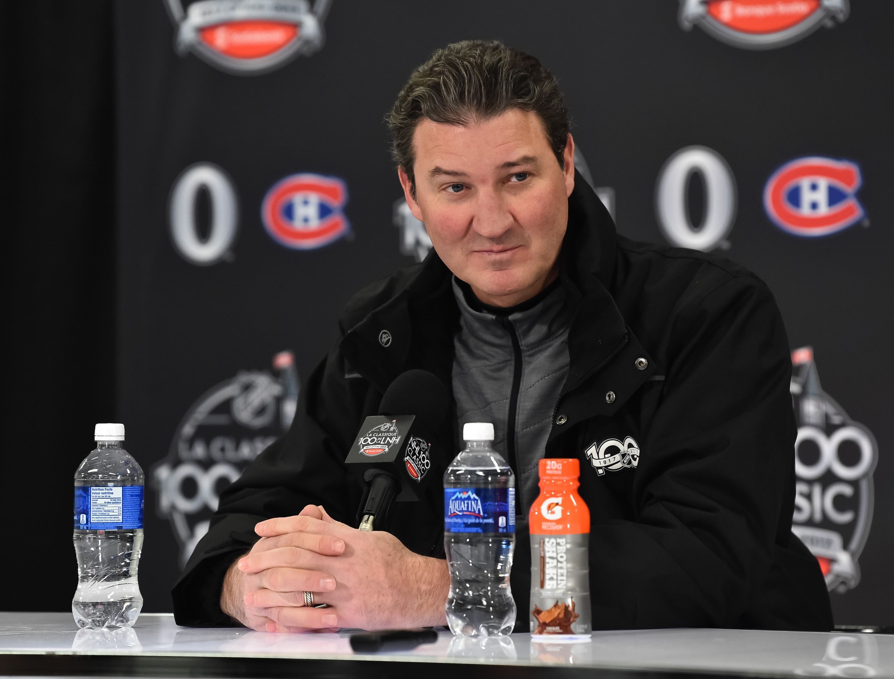 OTTAWA, ON - DECEMBER 16: NHL legend Mario Lemieux talks to the media during the 2017 Scotiabank NHL100 Classic at Lansdowne Park on December 16, 2017 in Ottawa, Canada. (Photo Minas Panagiotakis/NHLI via Getty Images)