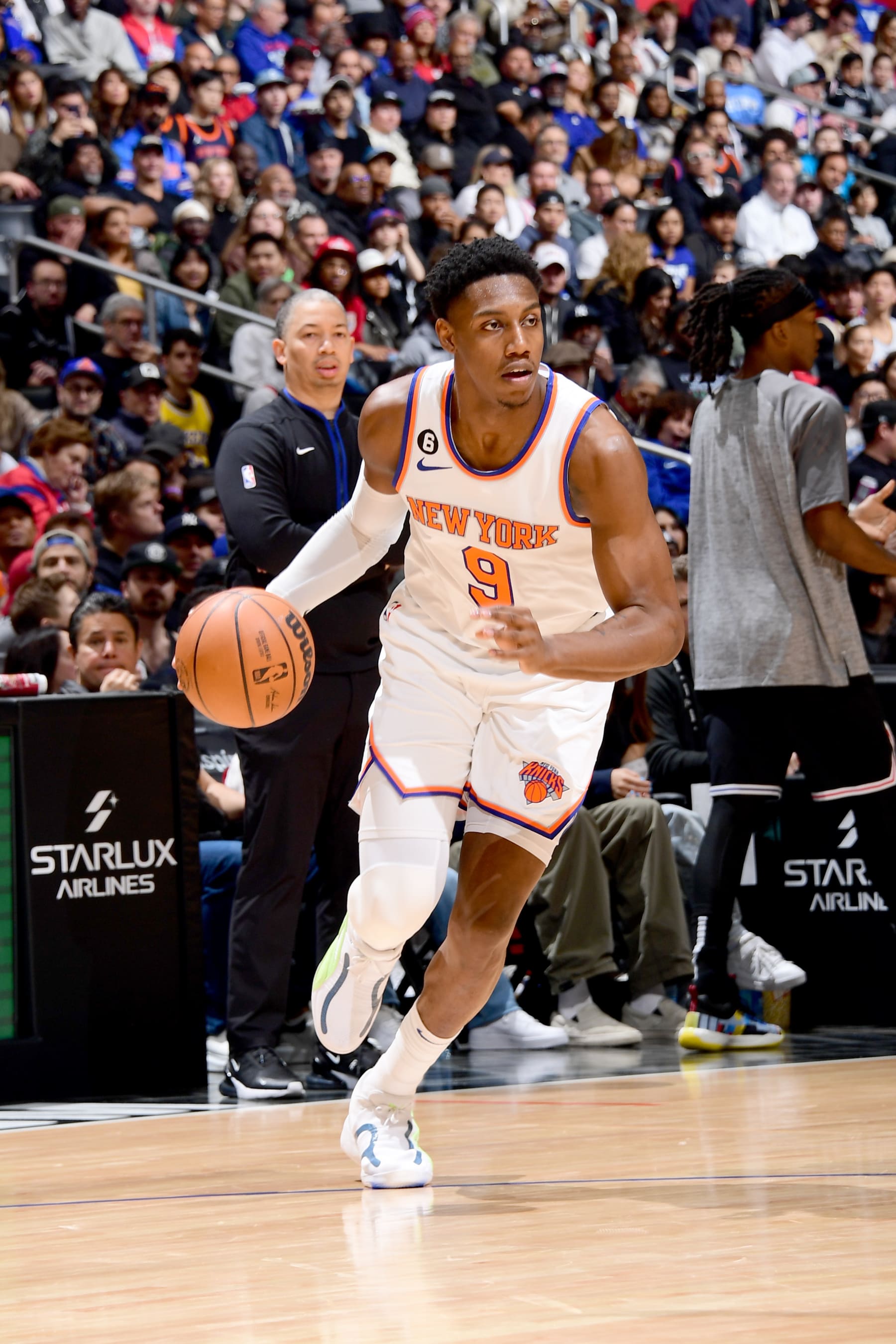 LOS ANGELES, CA - MARCH 11: RJ Barrett #9 of the New York Knicks dribbles the ball against the LA Clippers on March 11, 2023 at Crypto.Com Arena in Los Angeles, California. NOTE TO USER: User expressly acknowledges and agrees that, by downloading and/or using this Photograph, user is consenting to the terms and conditions of the Getty Images License Agreement. Mandatory Copyright Notice: Copyright 2023 NBAE (Photo by Adam Pantozzi/NBAE via Getty Images)