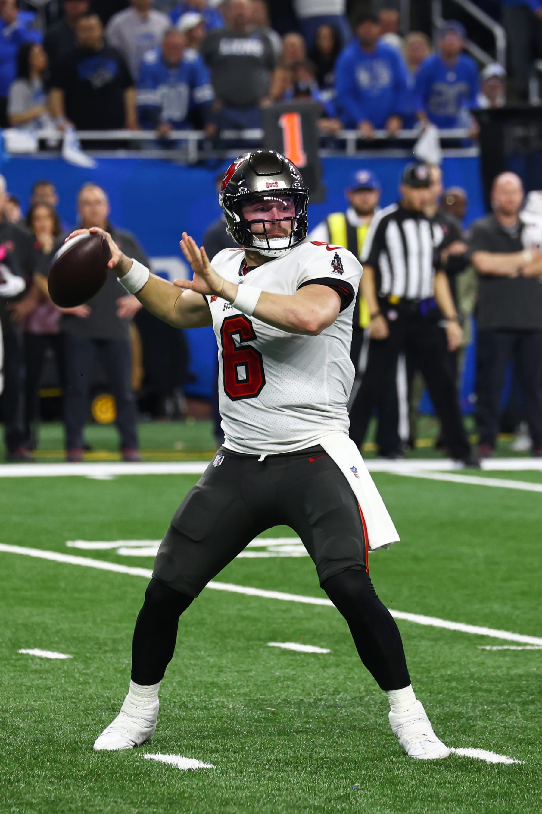 DETROIT, MI - JANUARY 21:  Tampa Bay Buccaneers quarterback Baker Mayfield (6) throws a pass during a play during an NFL NFC Divisional playoff football game between the Tampa Bay Buccaneers and the Detroit Lions on January 21, 2024 at Ford Field in Detroit, Michigan. (Photo by Scott W. Grau/Icon Sportswire via Getty Images)