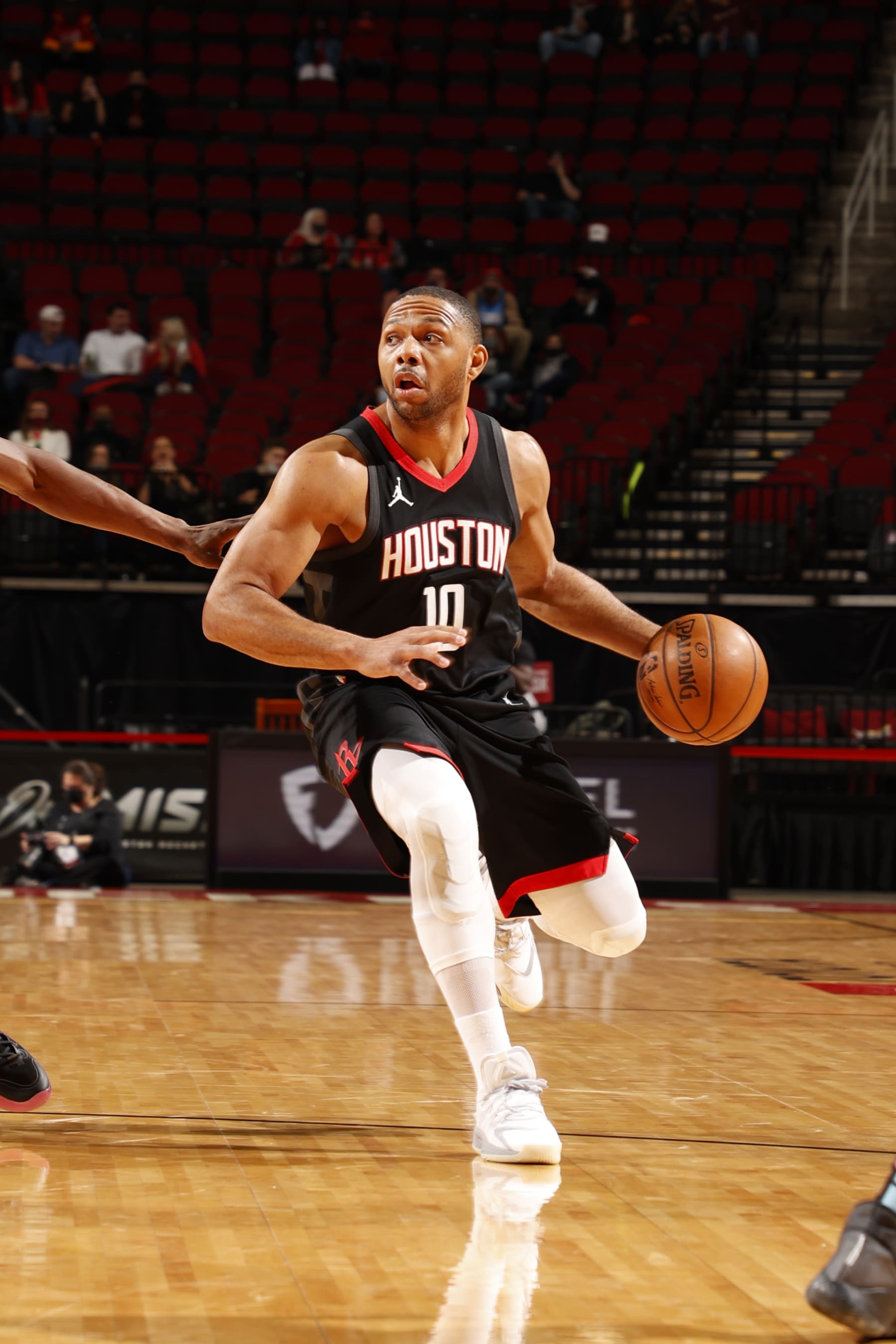 HOUSTON, TX - FEBRUARY 11: Eric Gordon #10 of the Houston Rockets handles the ball against the Miami Heat on February 11, 2021 at the Toyota Center in Houston, Texas. NOTE TO USER: User expressly acknowledges and agrees that, by downloading and or using this photograph, User is consenting to the terms and conditions of the Getty Images License Agreement. Mandatory Copyright Notice: Copyright 2021 NBAE (Photo by Robert Seale/NBAE via Getty Images)
