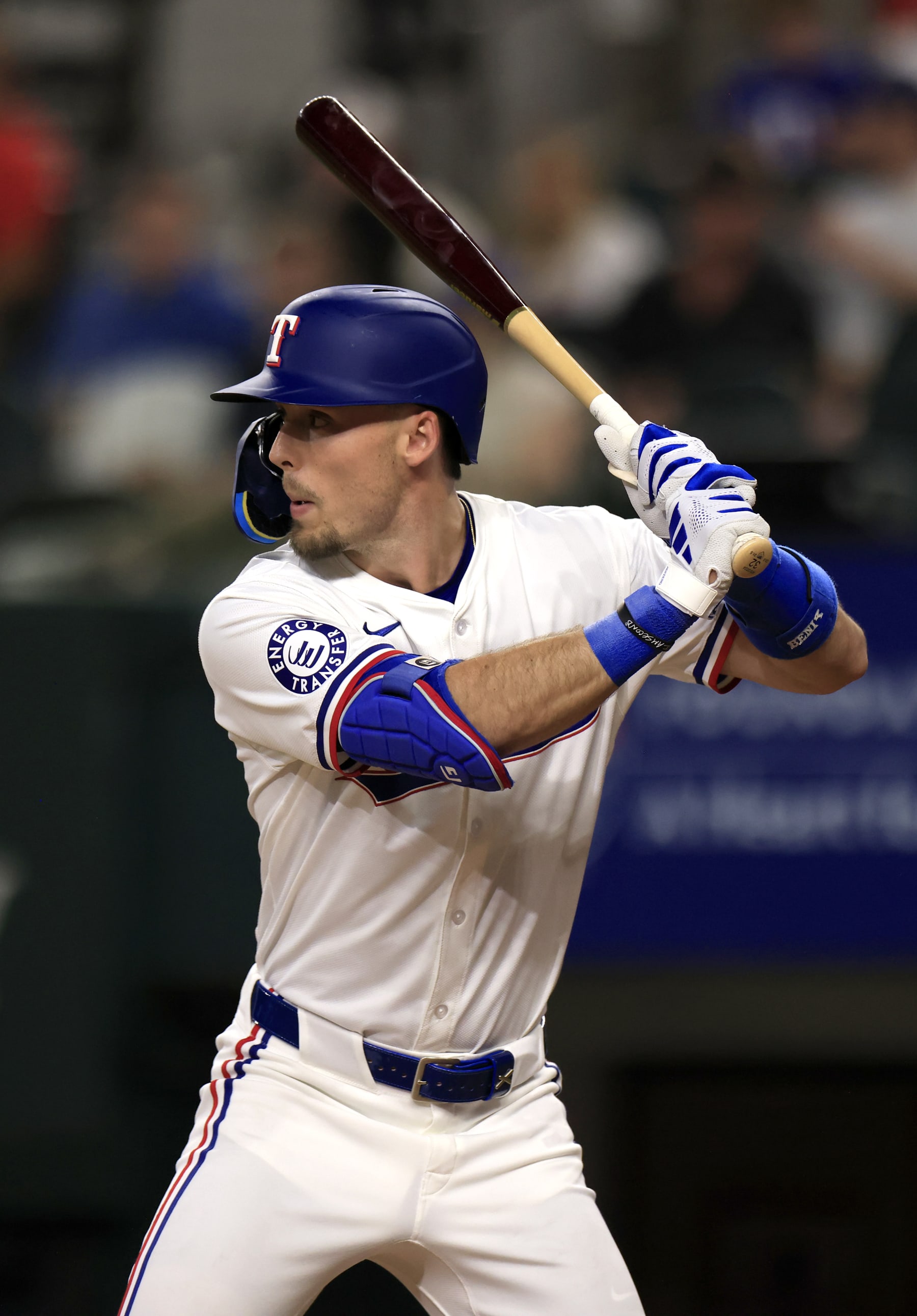 ARLINGTON, TX - APRIL 24: Evan Carter #32 of the Texas Rangers bats against the Seattle Mariners at Globe Life Field on April 24, 2024 in Arlington, Texas. (Photo by Ron Jenkins/Getty Images)