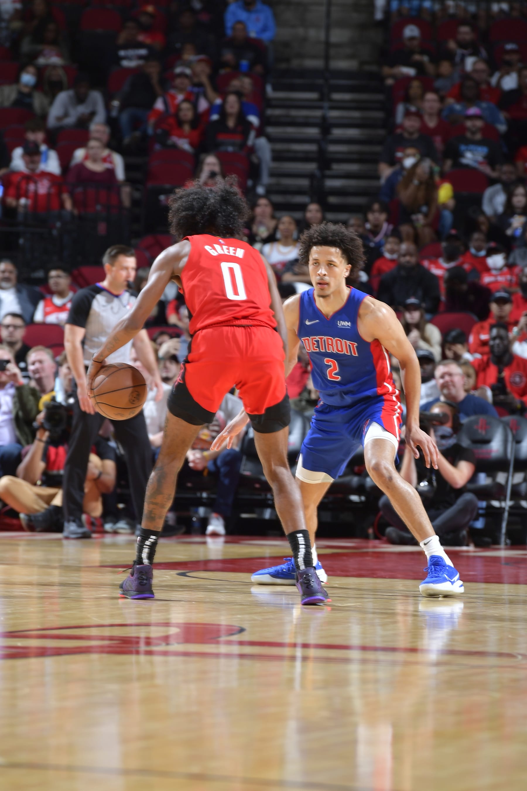 HOUSTON, TX - NOVEMBER 10: Cade Cunningham #2 of the Detroit Pistons defends against Jalen Green #0 of the Houston Rockets on November 10, 2021 at Toyota Center in Houston, Texas.  NOTE TO USER: User expressly acknowledges and agrees that, by downloading and or using this photograph, user is consenting to the terms and conditions of the Getty Images License Agreement. Mandatory Copyright Notice: Copyright 2021 NBAE (Photo by Logan Riely/NBAE via Getty Images)