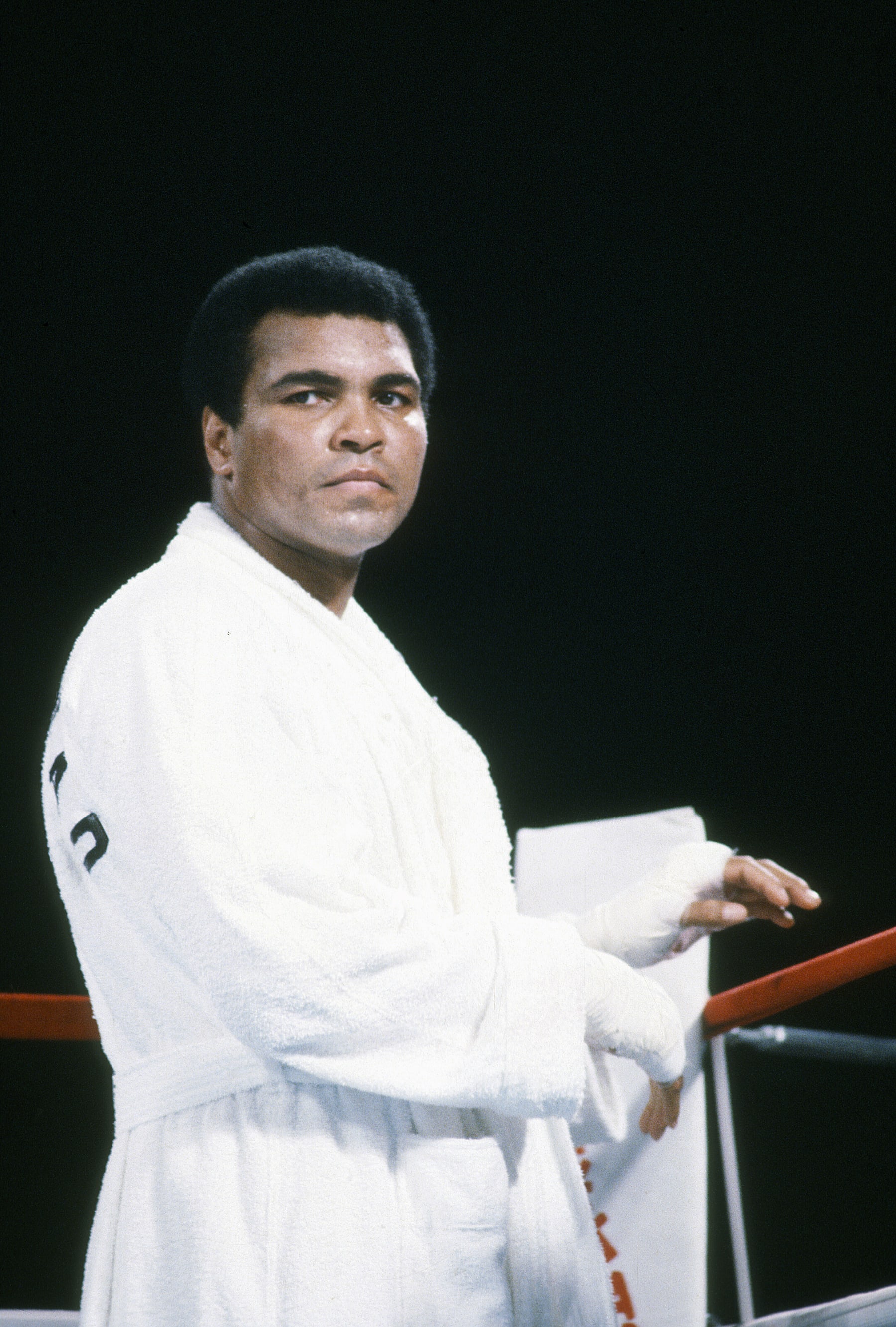 UNSPECIFIED - CIRCA 1978: Heavyweight boxer Muhammad Ali standing in the ring and looks on after a heavyweight fight circa 1978. (Photo by Focus on Sport/Getty Images)