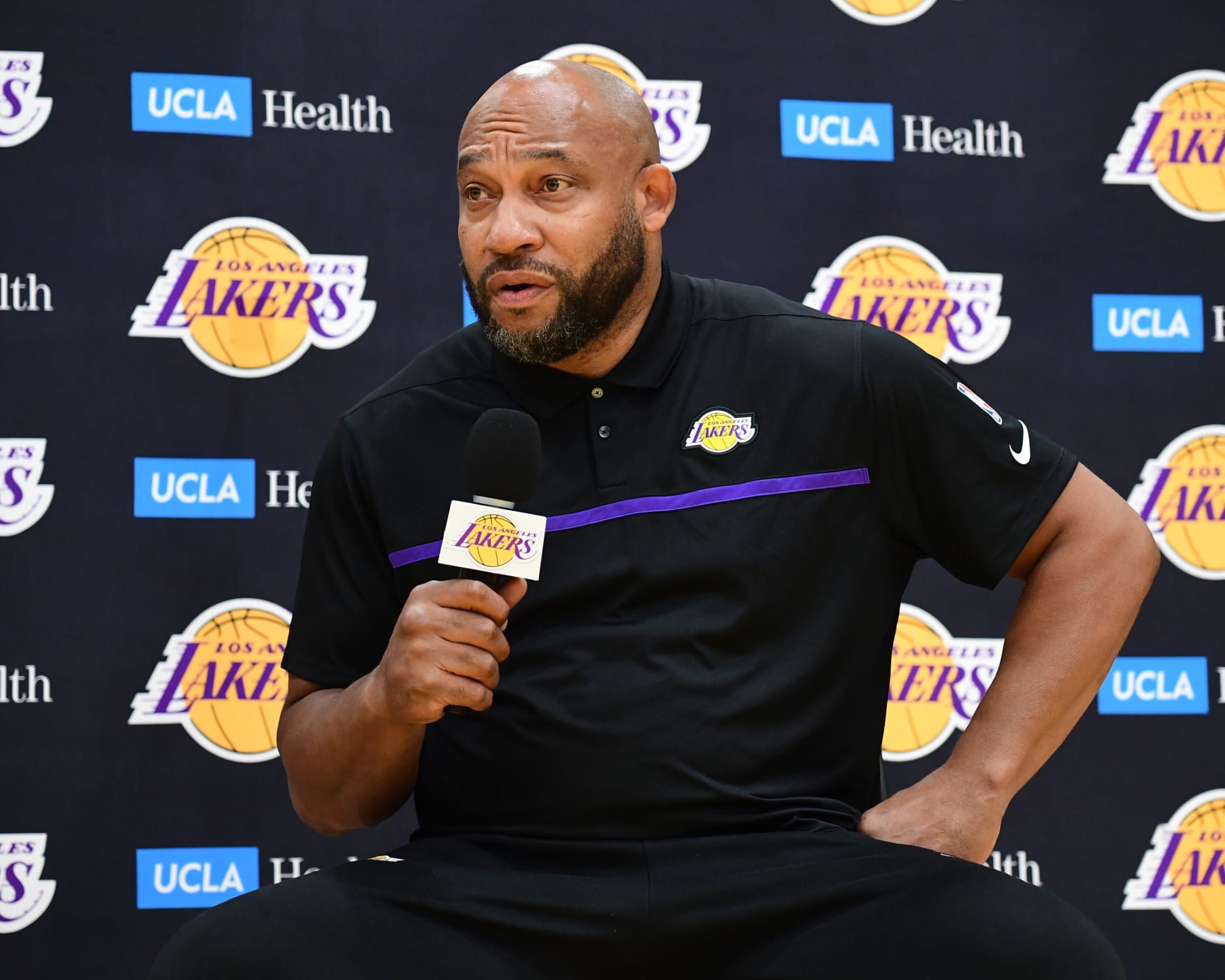 EL SEGUNDO, CA - JUNE 27: Head Coach Darvin Ham of the Los Angeles Lakers talks to the media during introductory press conference at UCLA Health Training Center on June 27, 2023 in El Segundo, California. NOTE TO USER: User expressly acknowledges and agrees that, by downloading and/or using this Photograph, user is consenting to the terms and conditions of the Getty Images License Agreement. Mandatory Copyright Notice: Copyright 2023 NBAE (Photo by Adam Pantozzi/NBAE via Getty Images)