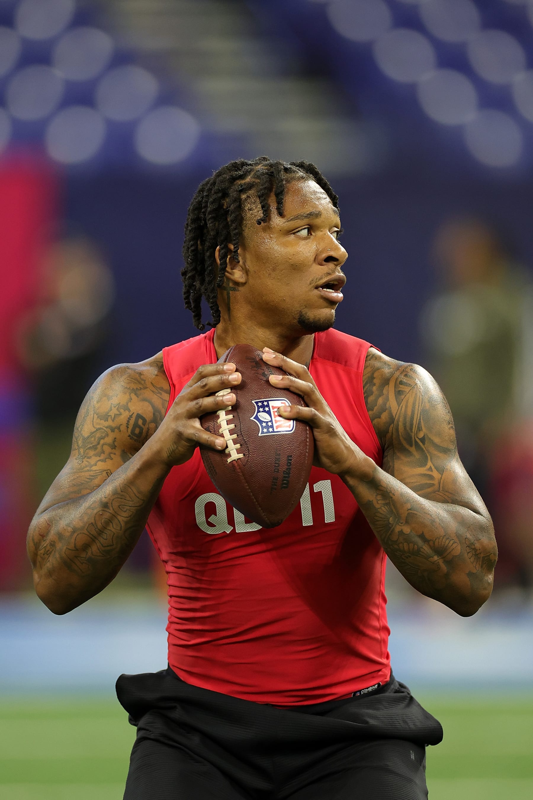 INDIANAPOLIS, INDIANA - MARCH 04: Quarterback Anthony Richardson of Florida participates in a drill during the NFL Combine at Lucas Oil Stadium on March 04, 2023 in Indianapolis, Indiana. (Photo by Stacy Revere/Getty Images)