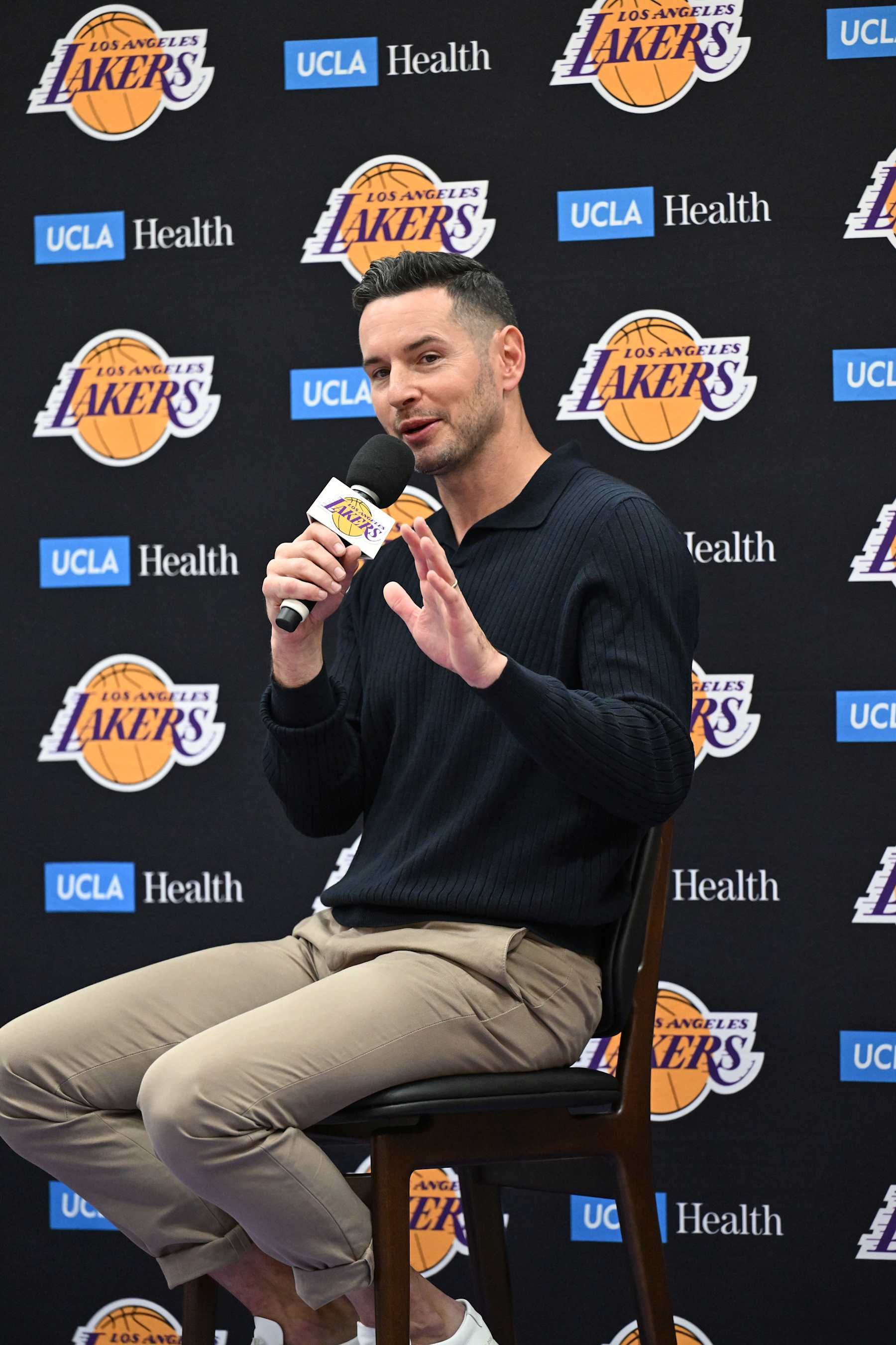 EL SEGUNDO, CA - SEPTEMBER 25:  Head Coach JJ Redick of the Los Angeles Lakers looks on on September 25, 2024 at UCLA Health Training Center in El Segundo, California. NOTE TO USER: User expressly acknowledges and agrees that, by downloading and or using this photograph, User is consenting to the terms and conditions of the Getty Images License Agreement. Mandatory Copyright Notice: Copyright 2024 NBAE (Photo by Adam Pantozzi/NBAE via Getty Images)