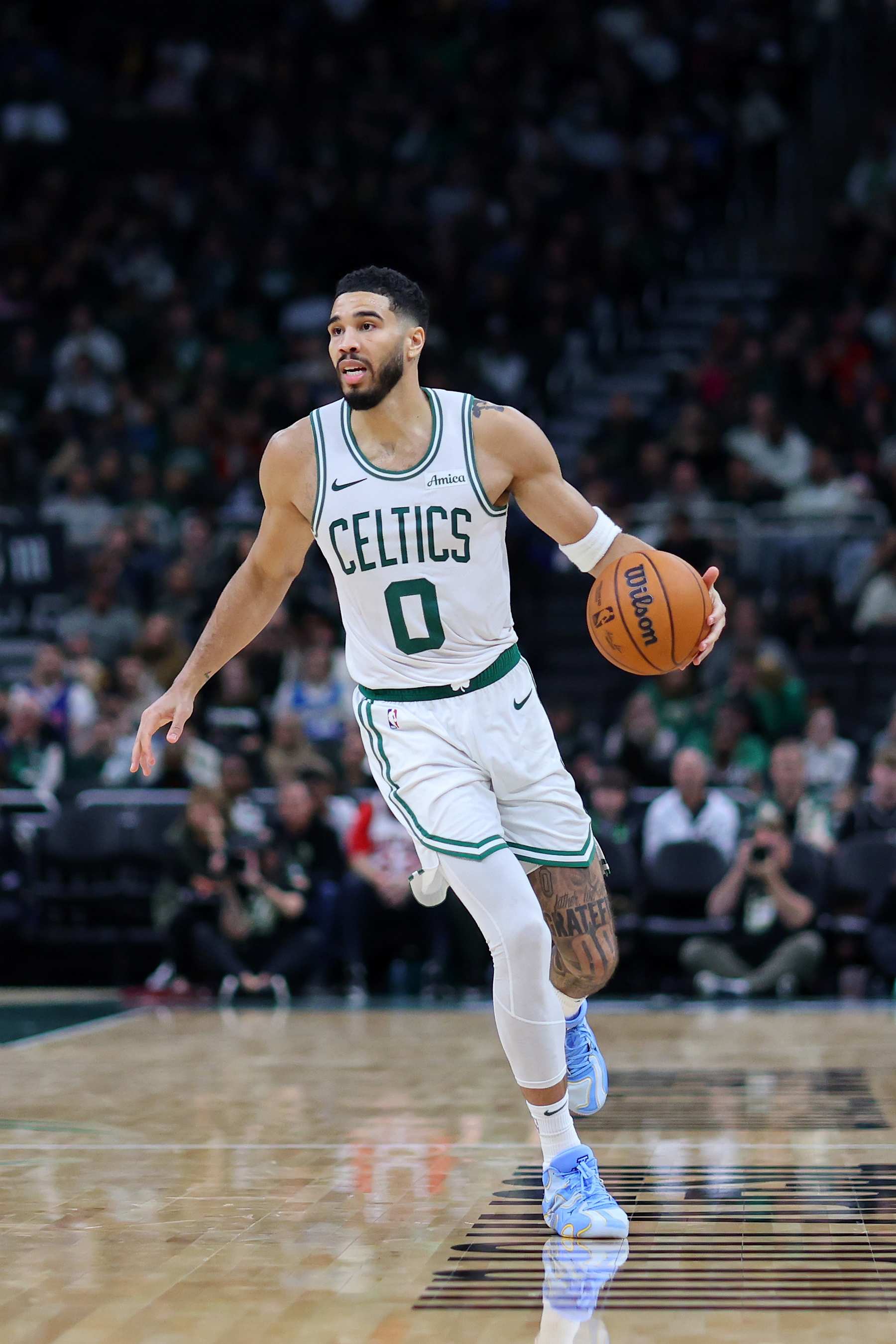 MILWAUKEE, WISCONSIN - NOVEMBER 10: Jayson Tatum #0 of the Boston Celtics handles the ball during a game against the Milwaukee Bucks at Fiserv Forum on November 10, 2024 in Milwaukee, Wisconsin. NOTE TO USER: User expressly acknowledges and agrees that, by downloading and or using this photograph, User is consenting to the terms and conditions of the Getty Images License Agreement. (Photo by Stacy Revere/Getty Images)