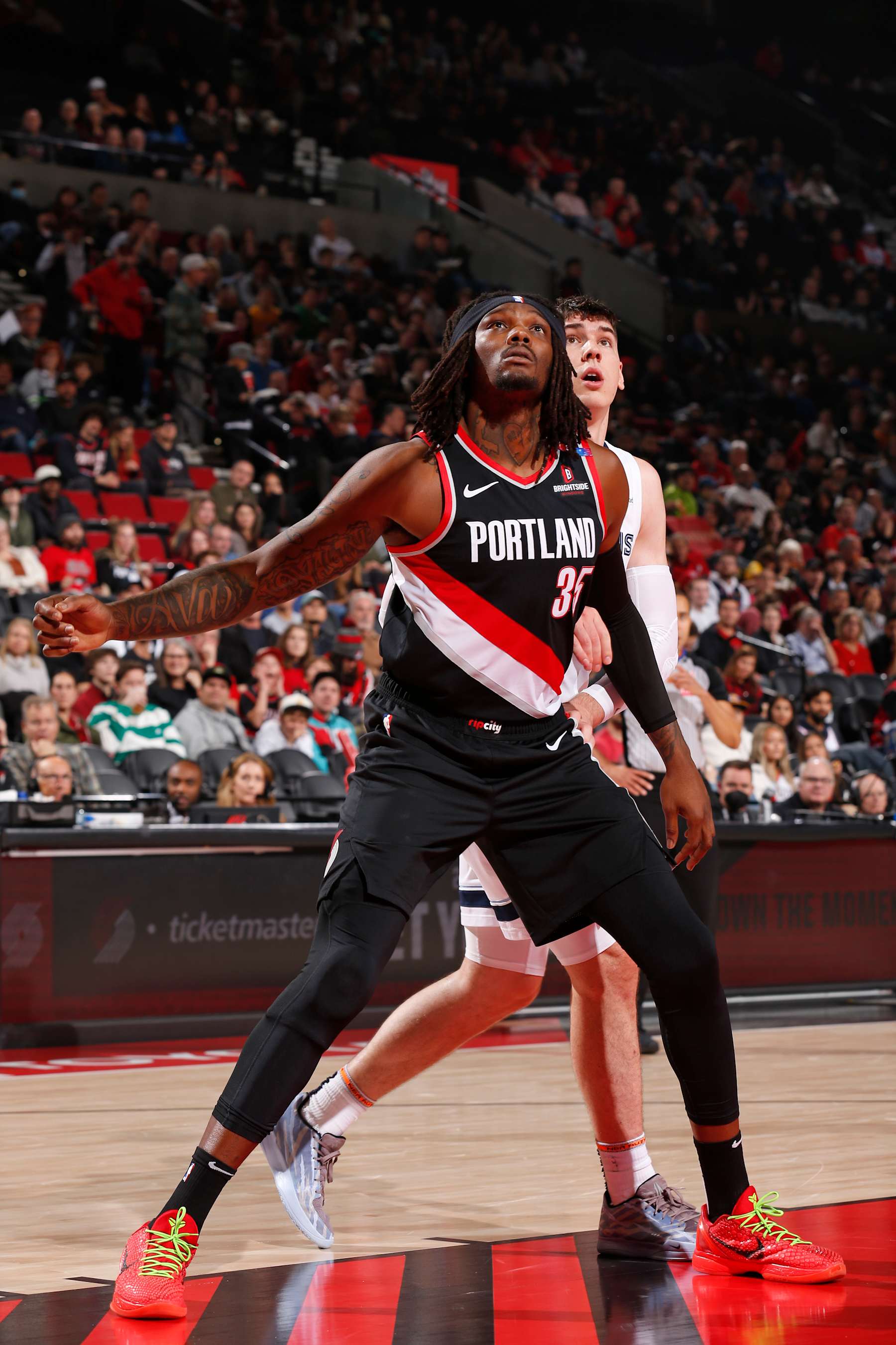 PORTLAND, OR - NOVEMBER 10: Robert Williams III #35 of the Portland Trail Blazers boxes out during the game against the Memphis Grizzlies on November 10, 2024 at the Moda Center Arena in Portland, Oregon. NOTE TO USER: User expressly acknowledges and agrees that, by downloading and or using this photograph, user is consenting to the terms and conditions of the Getty Images License Agreement. Mandatory Copyright Notice: Copyright 2024 NBAE (Photo by Cameron Browne/NBAE via Getty Images)