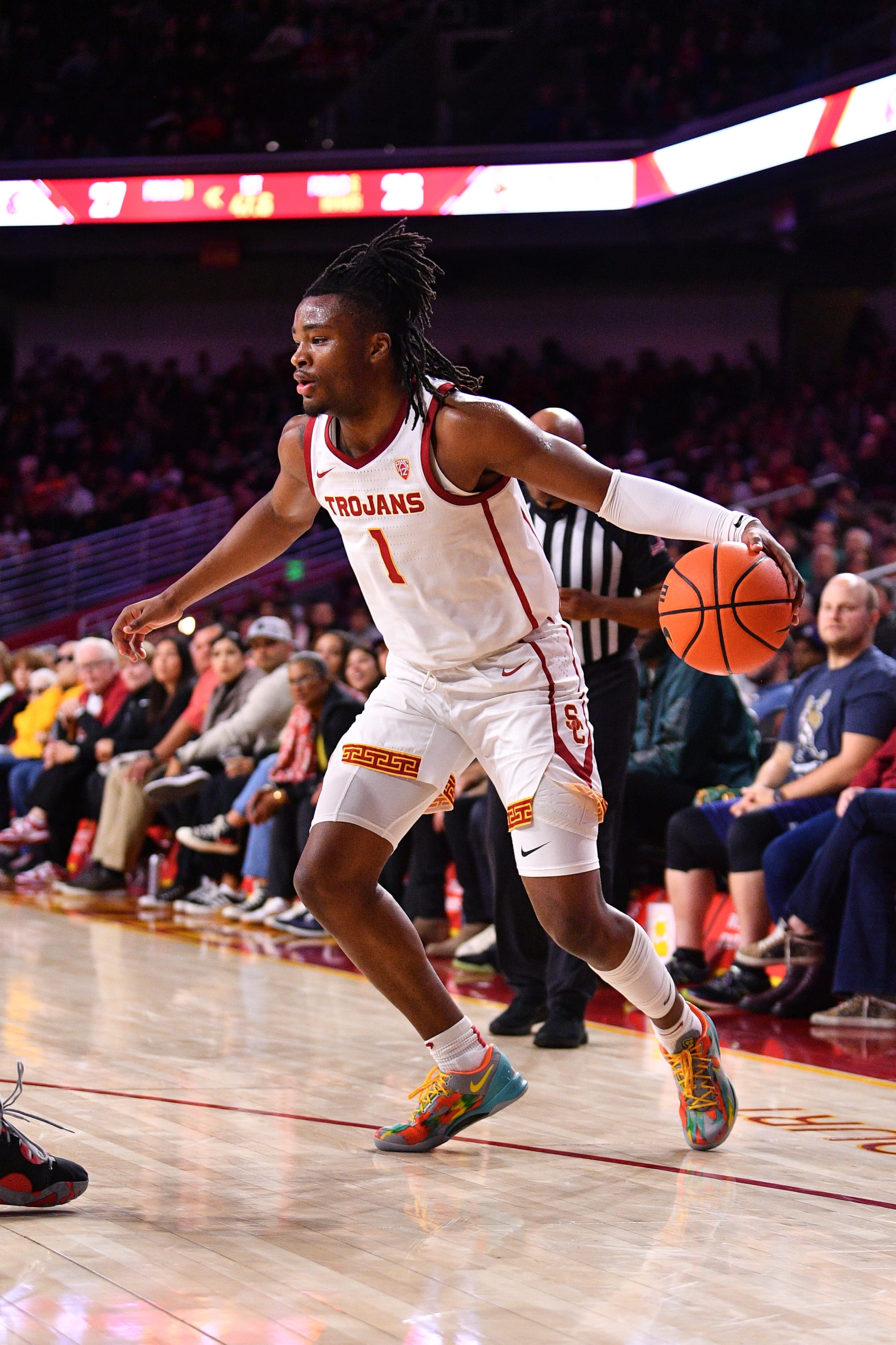 LOS ANGELES, CA - JANUARY 10: USC Trojans guard Isaiah Collier (1) drives to the basket during the college basketball game between the Washington State Cougars and the USC Trojans on January 10, 2024 at Galen Center in Los Angeles, CA. (Photo by Brian Rothmuller/Icon Sportswire via Getty Images)
