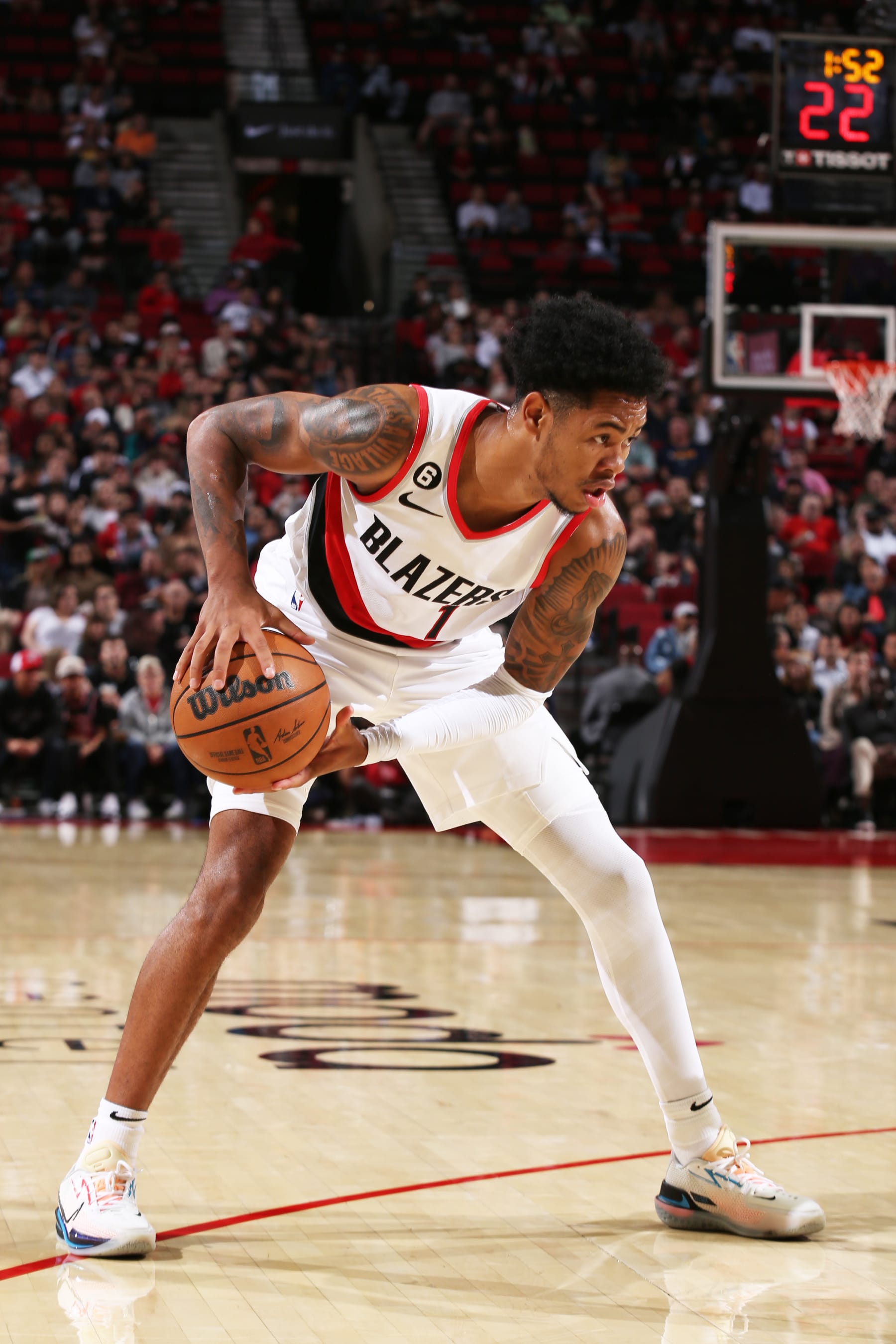 PORTLAND, OR - OCTOBER 4: Anfernee Simons #1 of the Portland Trail Blazers handles the ball /d/g/ against the Utah Jazz on October 4, 2022 at the Moda Center Arena in Portland, Oregon. NOTE TO USER: User expressly acknowledges and agrees that, by downloading and or using this photograph, user is consenting to the terms and conditions of the Getty Images License Agreement. Mandatory Copyright Notice: Copyright 2022 NBAE (Photo by Cameron Browne/NBAE via Getty Images)