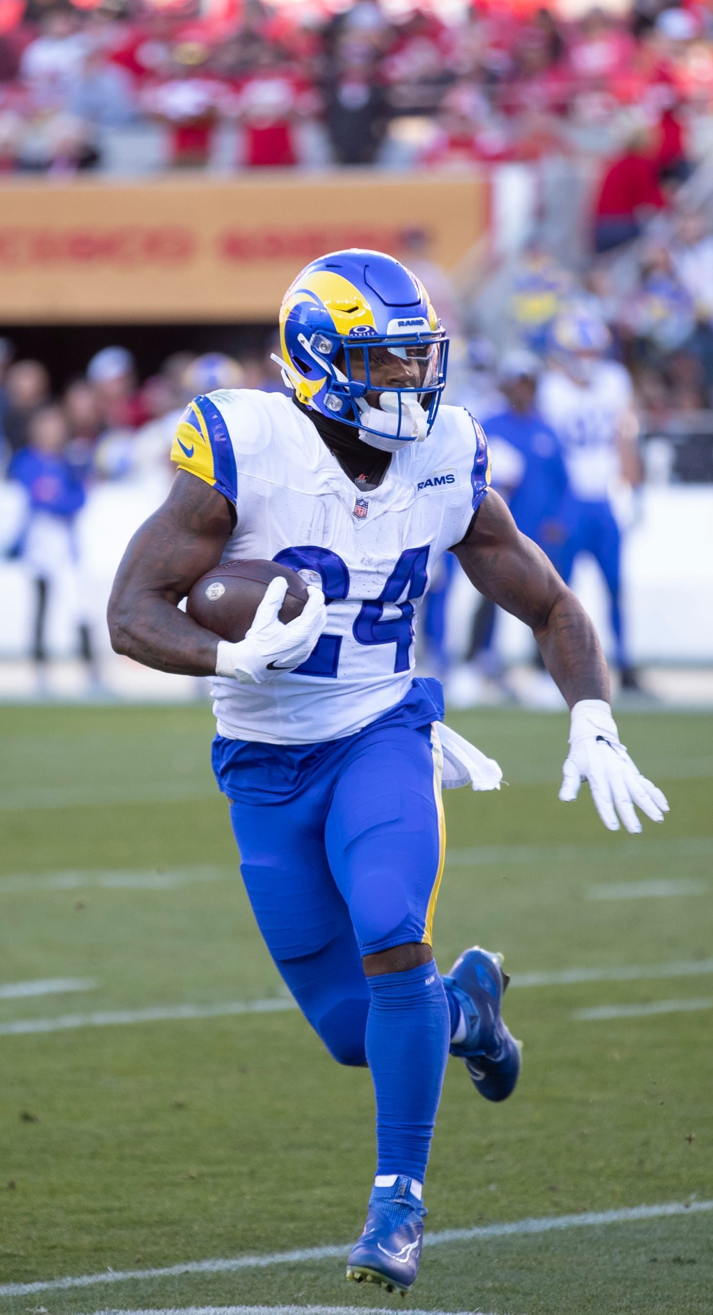 Dallas Cowboys news: Dez Bryant, Earl Thomas, draft reactions, and more |  Blogging The Boys, image size:1463x2700