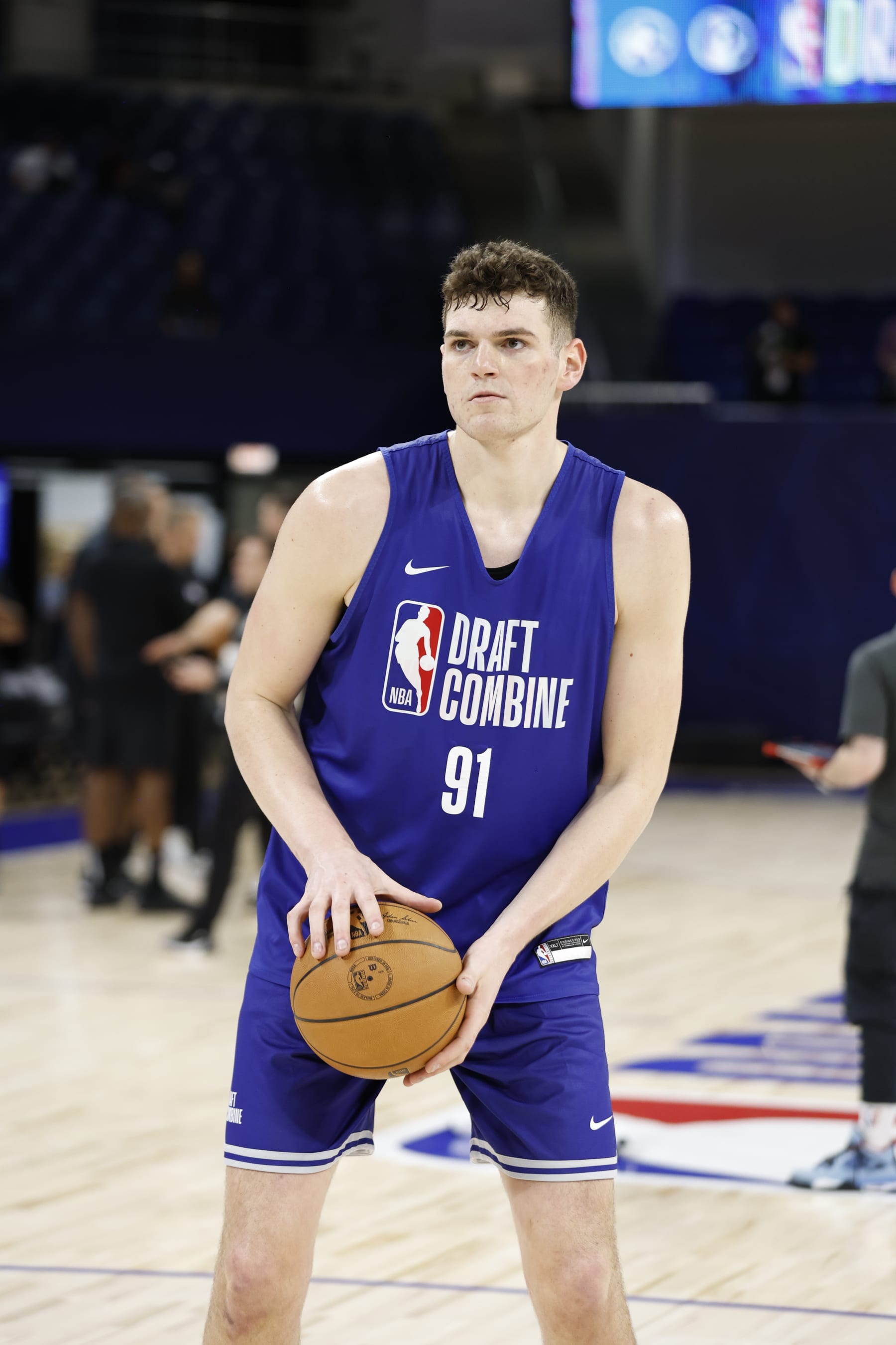 CHICAGO, IL - MAY 13: Donovan Clingan shoots the ball during the 2024 NBA Combine on May 13, 2024 at Wintrust Arena in Chicago, Illinois. NOTE TO USER: User expressly acknowledges and agrees that, by downloading and or using this photograph, User is consenting to the terms and conditions of the Getty Images License Agreement. Mandatory Copyright Notice: Copyright 2024 NBAE (Photo by Kamil Krzaczynski/NBAE via Getty Images)