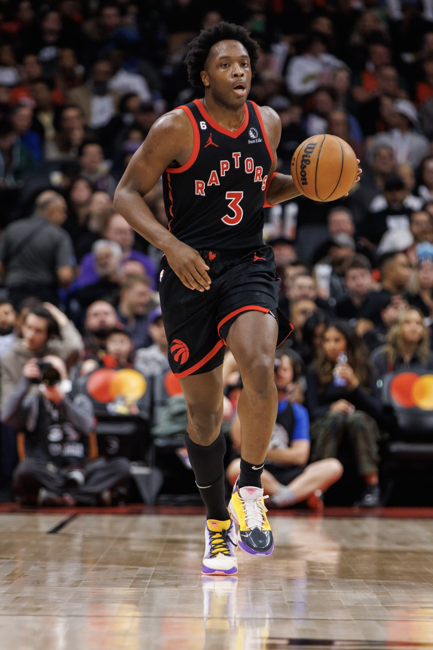 TORONTO, ON - DECEMBER 30:  O.G. Anunoby #3 of the Toronto Raptors dribbles during the first half of their NBA game against the Phoenix Suns at Scotiabank Arena on December 30, 2022 in Toronto, Canada. NOTE TO USER: User expressly acknowledges and agrees that, by downloading and or using this photograph, User is consenting to the terms and conditions of the Getty Images License Agreement. (Photo by Cole Burston/Getty Images)