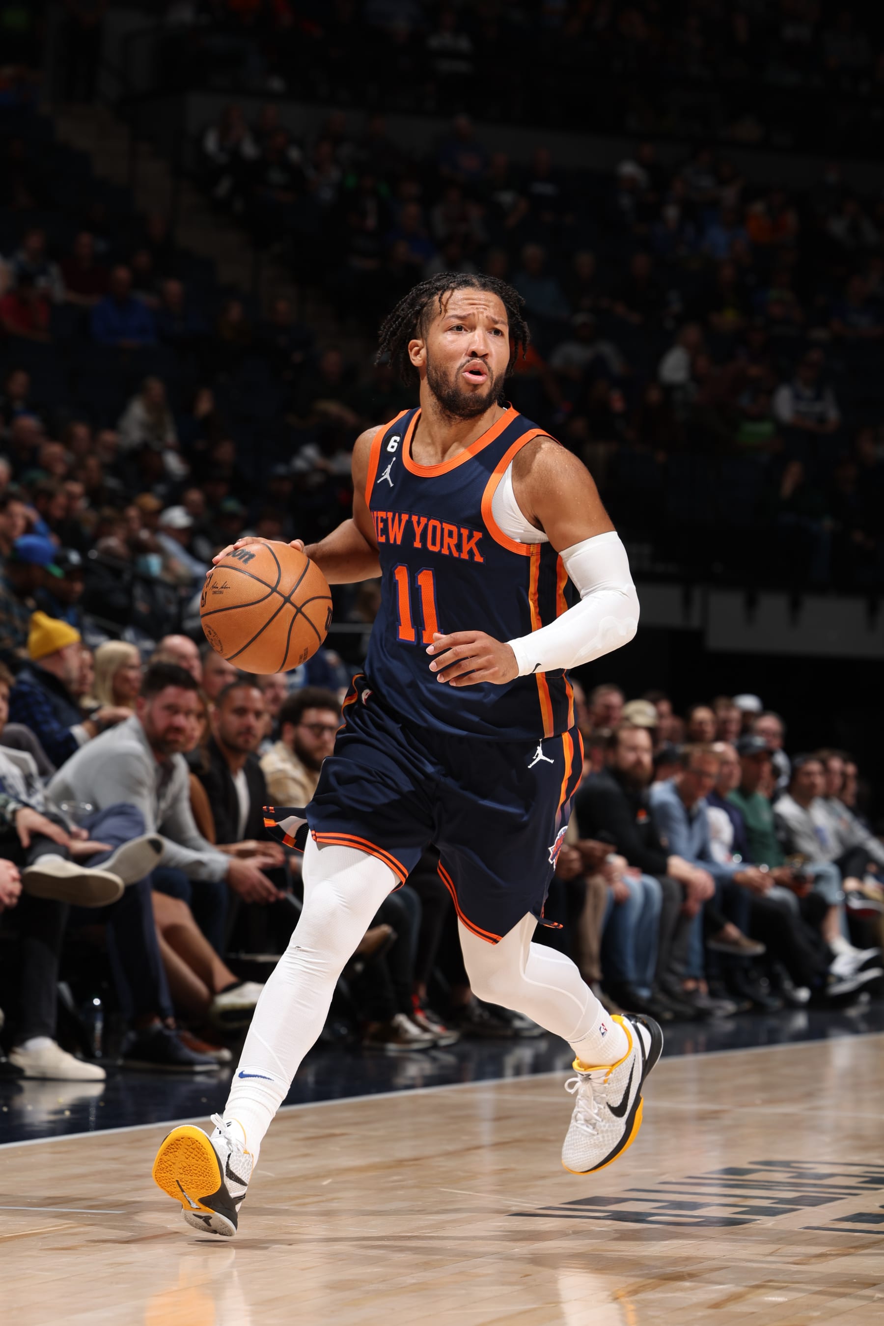 MINNEAPOLIS, MN -  NOVEMBER 7: Jalen Brunson #11 of the New York Knicks dribbles the ball during the game against the Minnesota Timberwolves on November 7, 2022 at Target Center in Minneapolis, Minnesota. NOTE TO USER: User expressly acknowledges and agrees that, by downloading and or using this Photograph, user is consenting to the terms and conditions of the Getty Images License Agreement. Mandatory Copyright Notice: Copyright 2022 NBAE (Photo by David Sherman/NBAE via Getty Images)