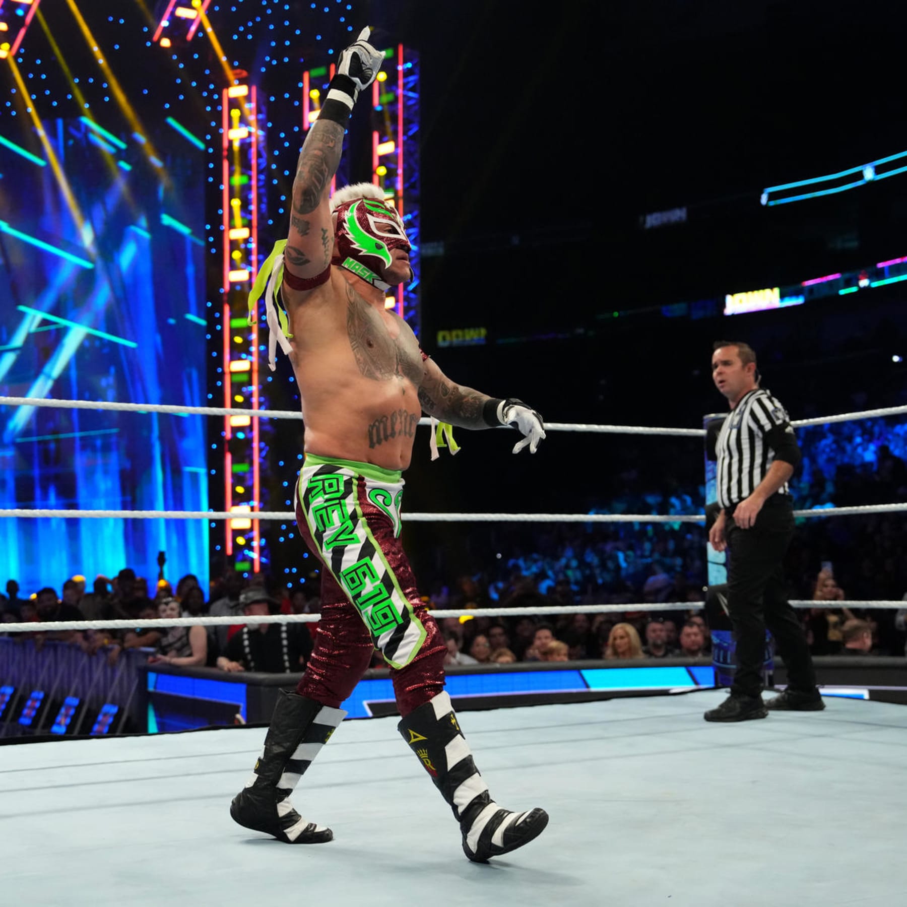 Rey Mysterio challenged GUNTHER for the Intercontinental Championship in the main event of SmackDown.